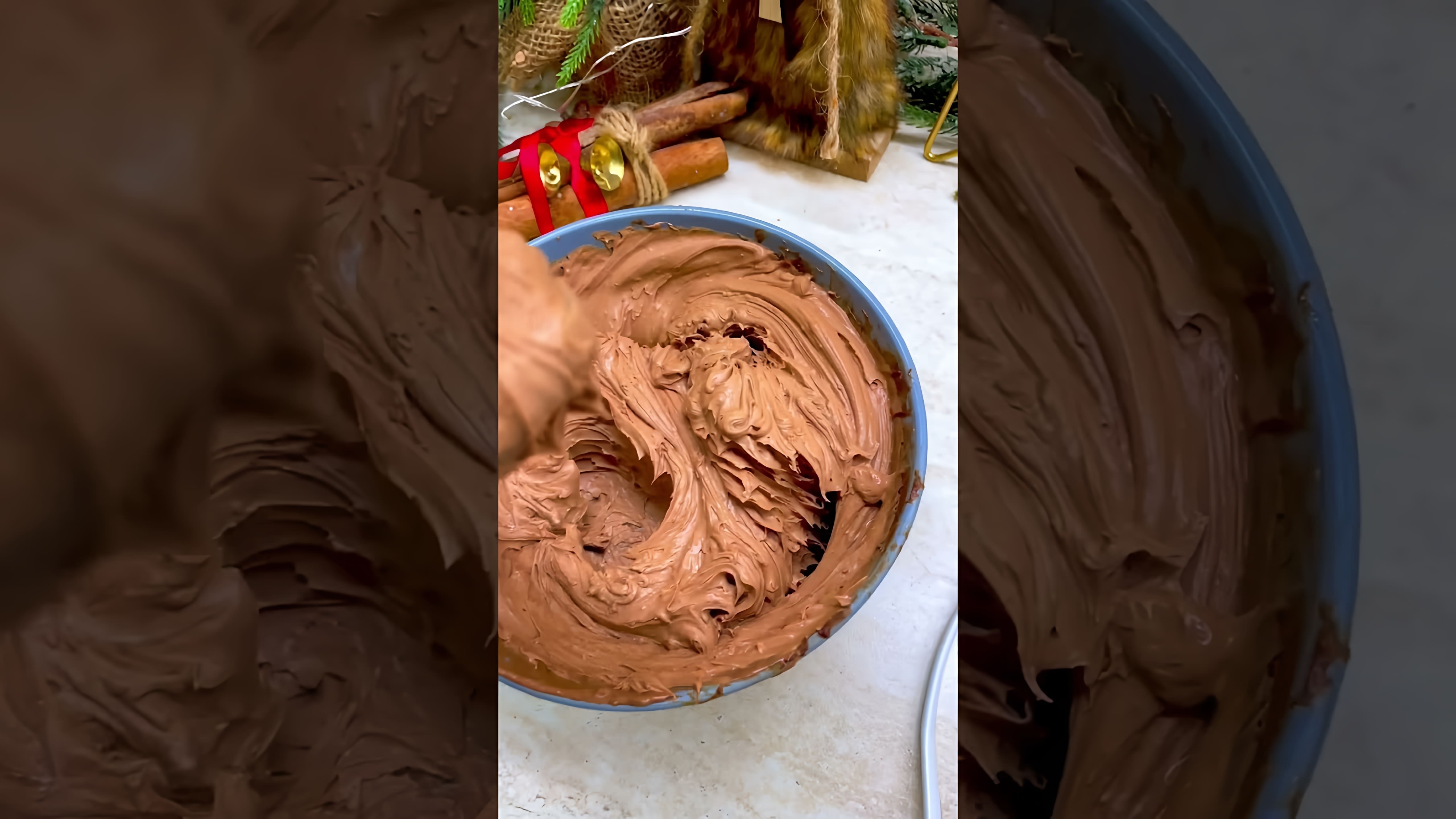 Видео рецепт простого шоколадного крема для торта, состоящего всего из 2 ингредиентов - шоколада и сливок