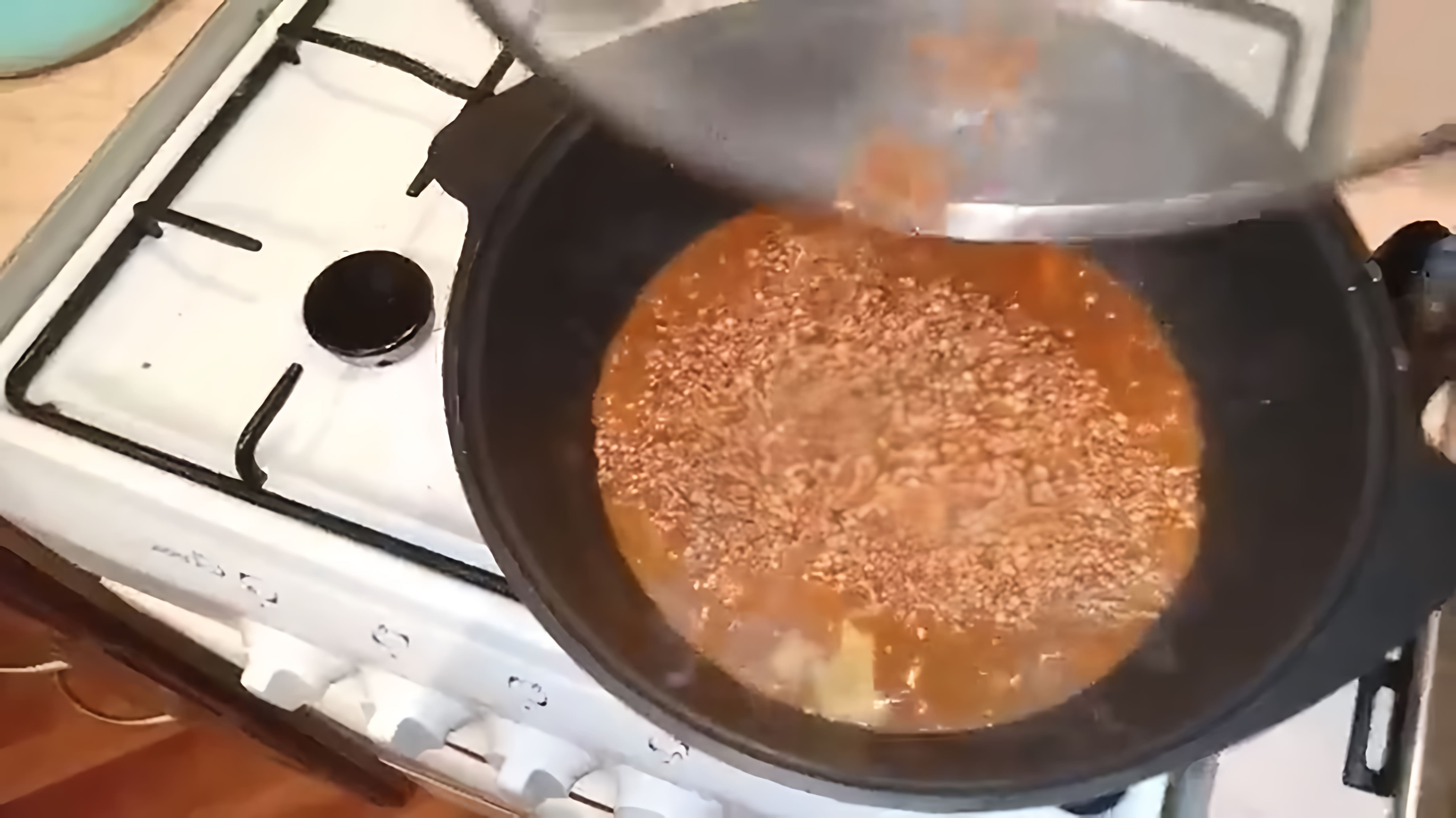 В этом видео-ролике мы покажем, как быстро и вкусно приготовить гречку армейскую