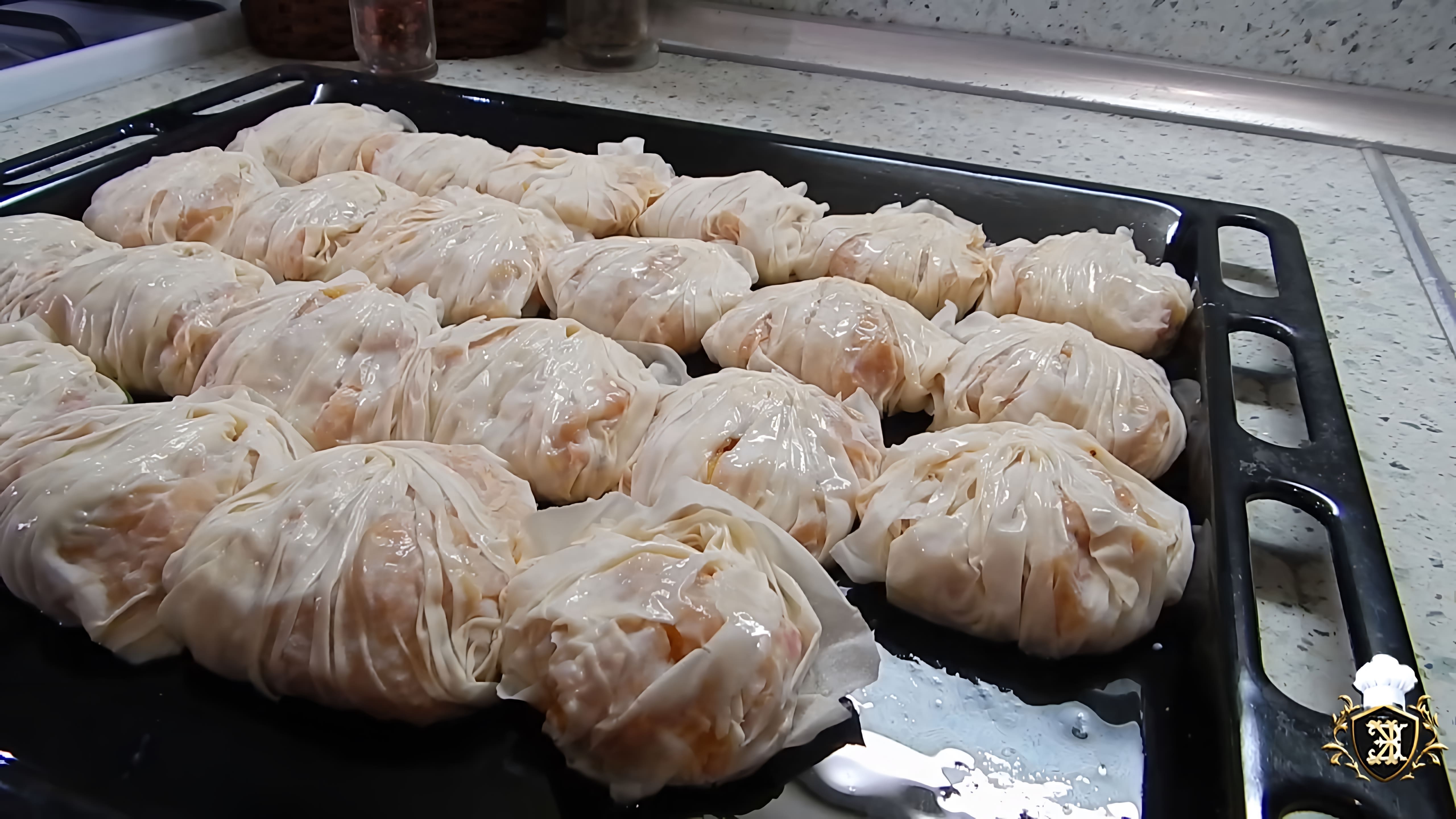 В этом видео Екатерина Климова готовит пирожки-мидии (берек) с картошкой по рецепту турецкого шеф-повара