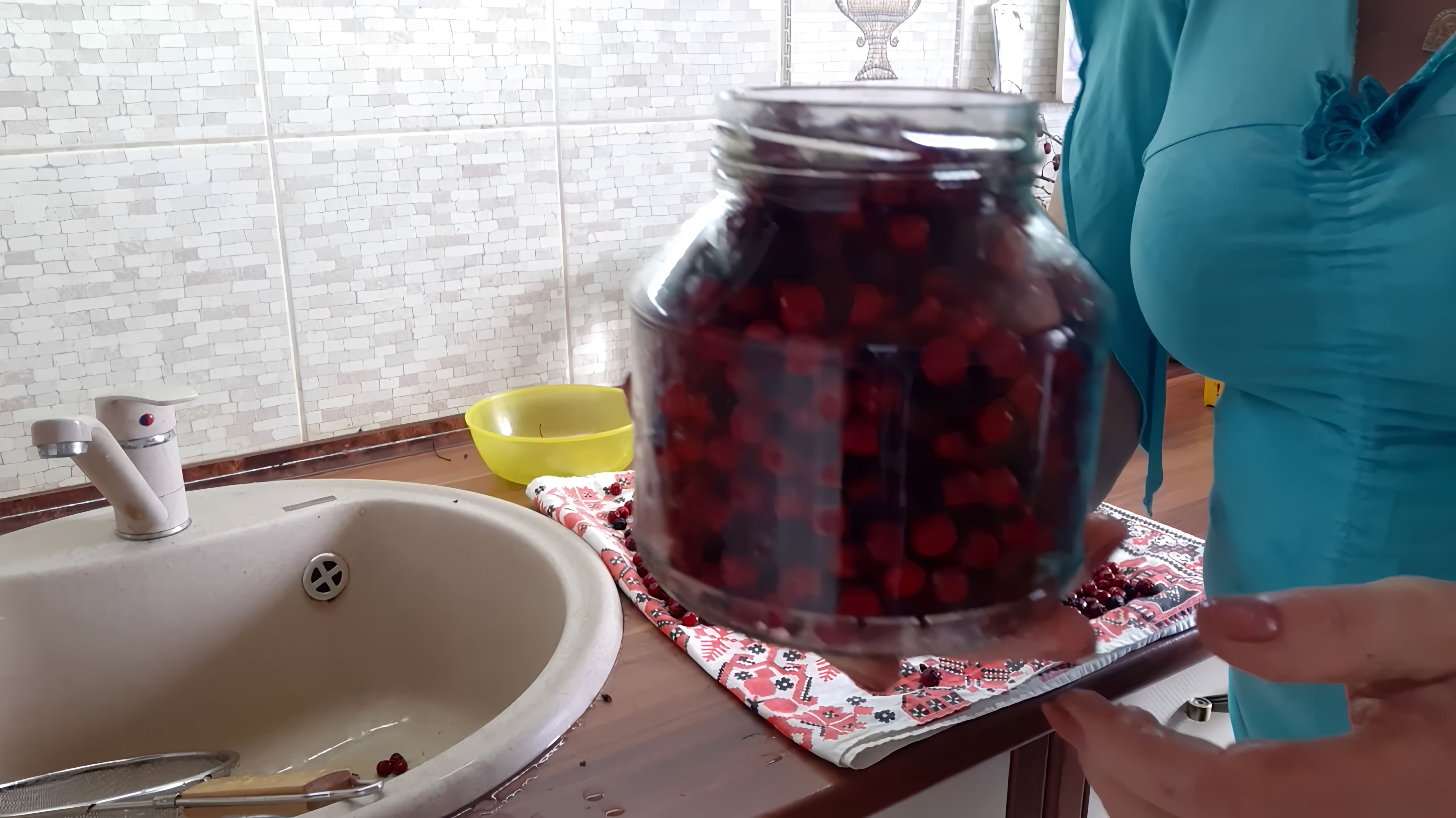 Старый крымский рецепт. Принимаем натощак по 1 чайной ложке 5 дней в месяц. 