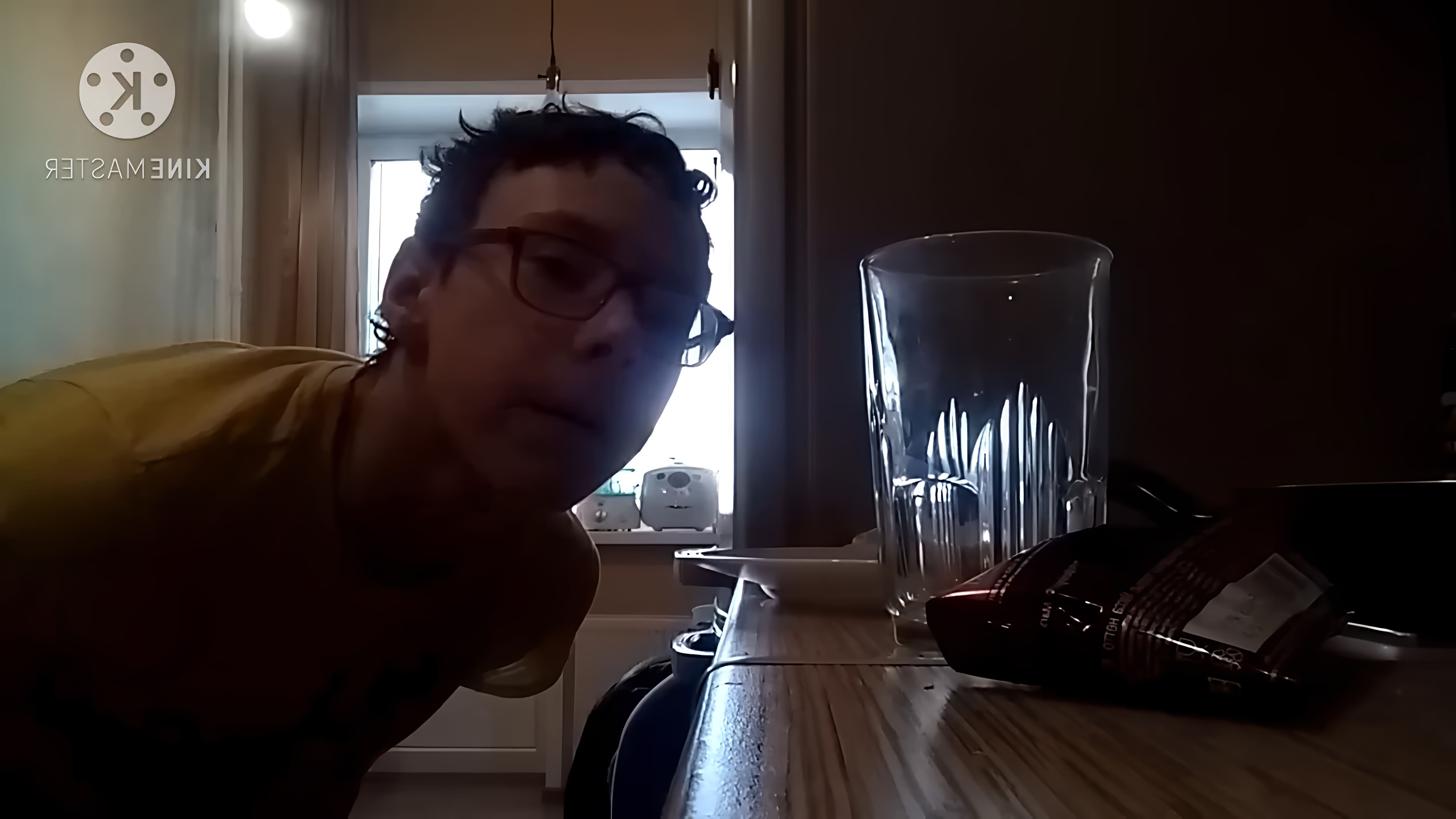В этом видео Сергей показывает, как приготовить сладкие пельмени