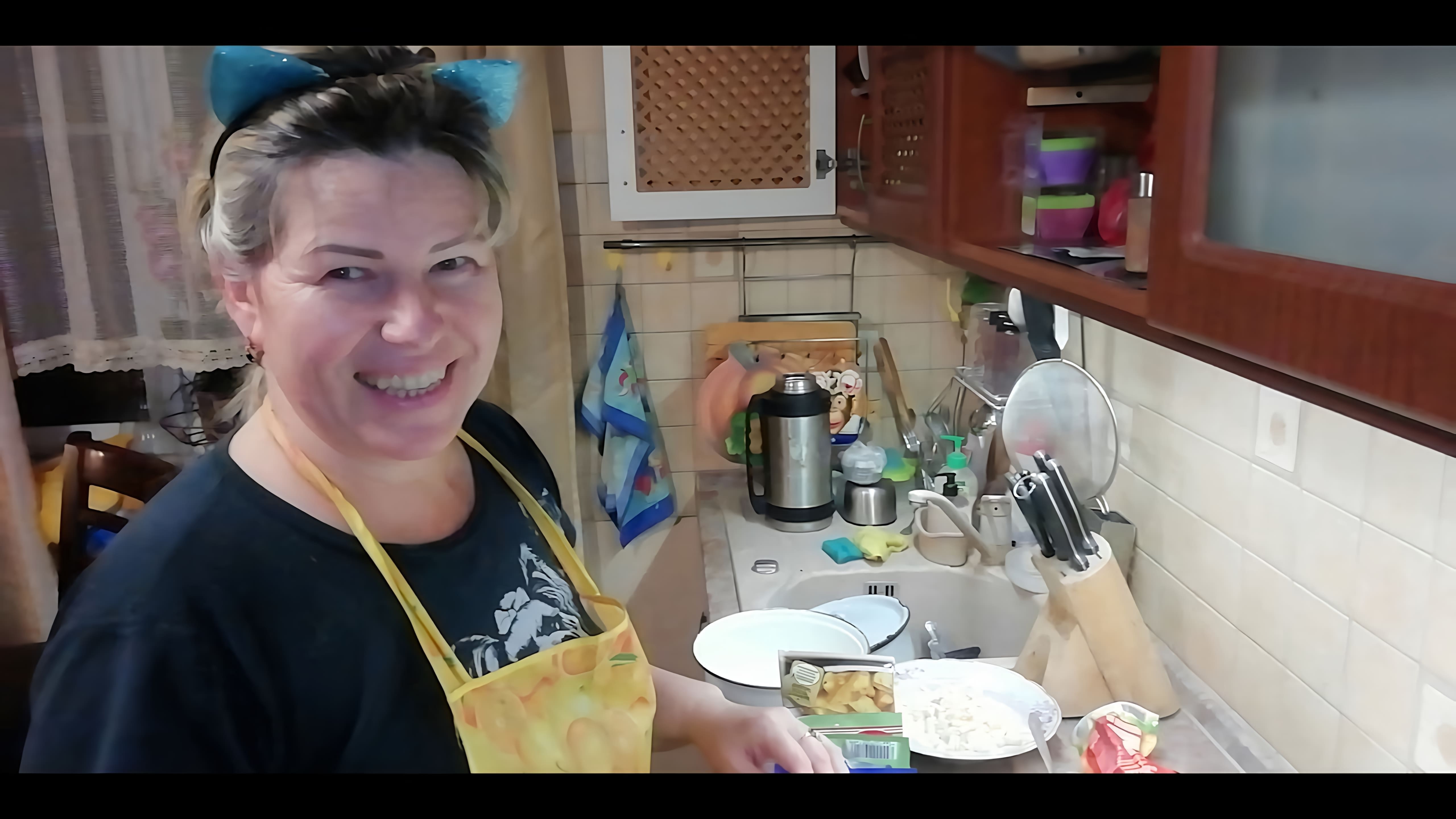 В этом видео демонстрируется простой и вкусный рецепт приготовления осетра в духовке
