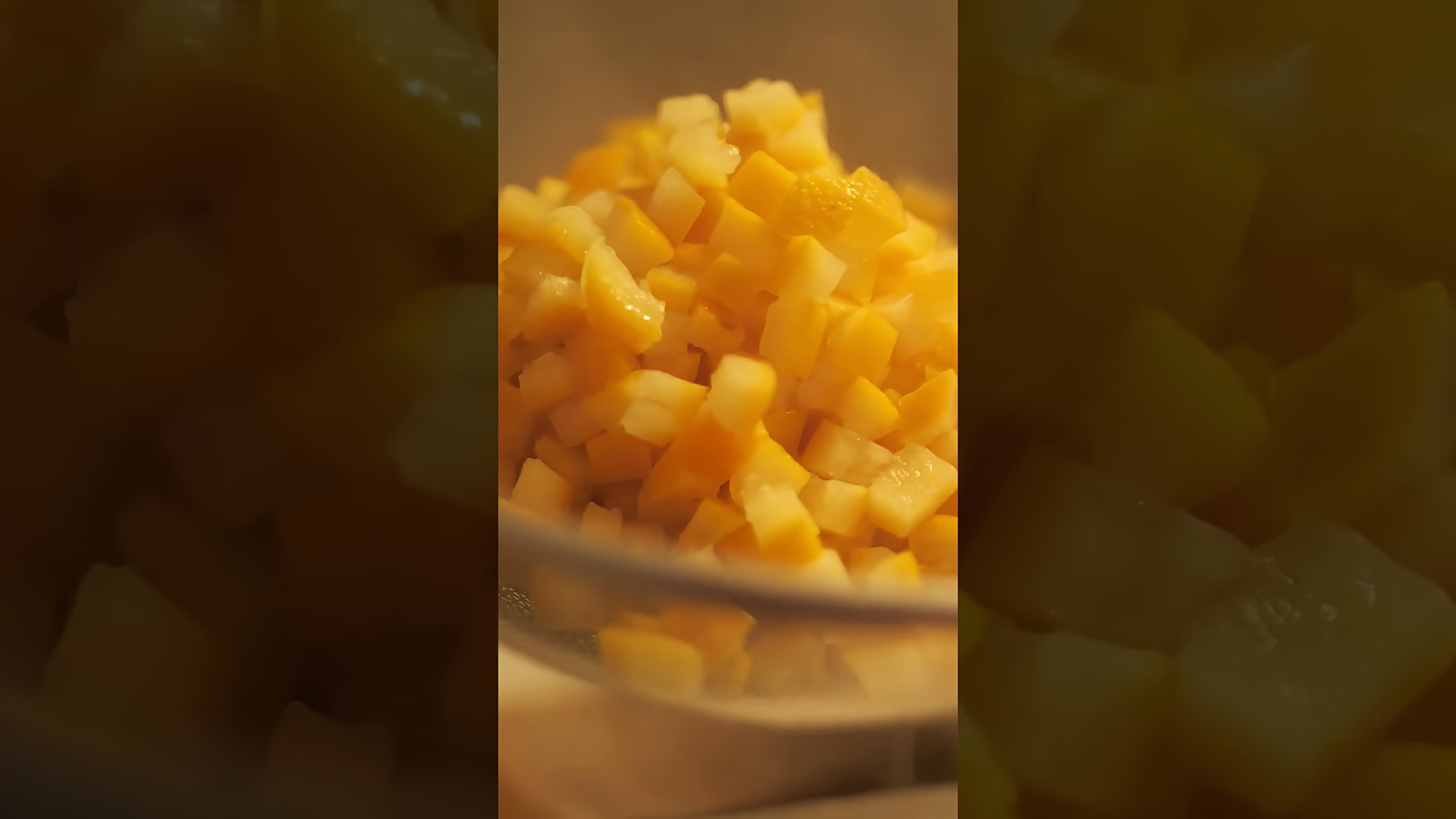 В этом видео демонстрируется простой и легкий рецепт приготовления апельсиновых цукатов