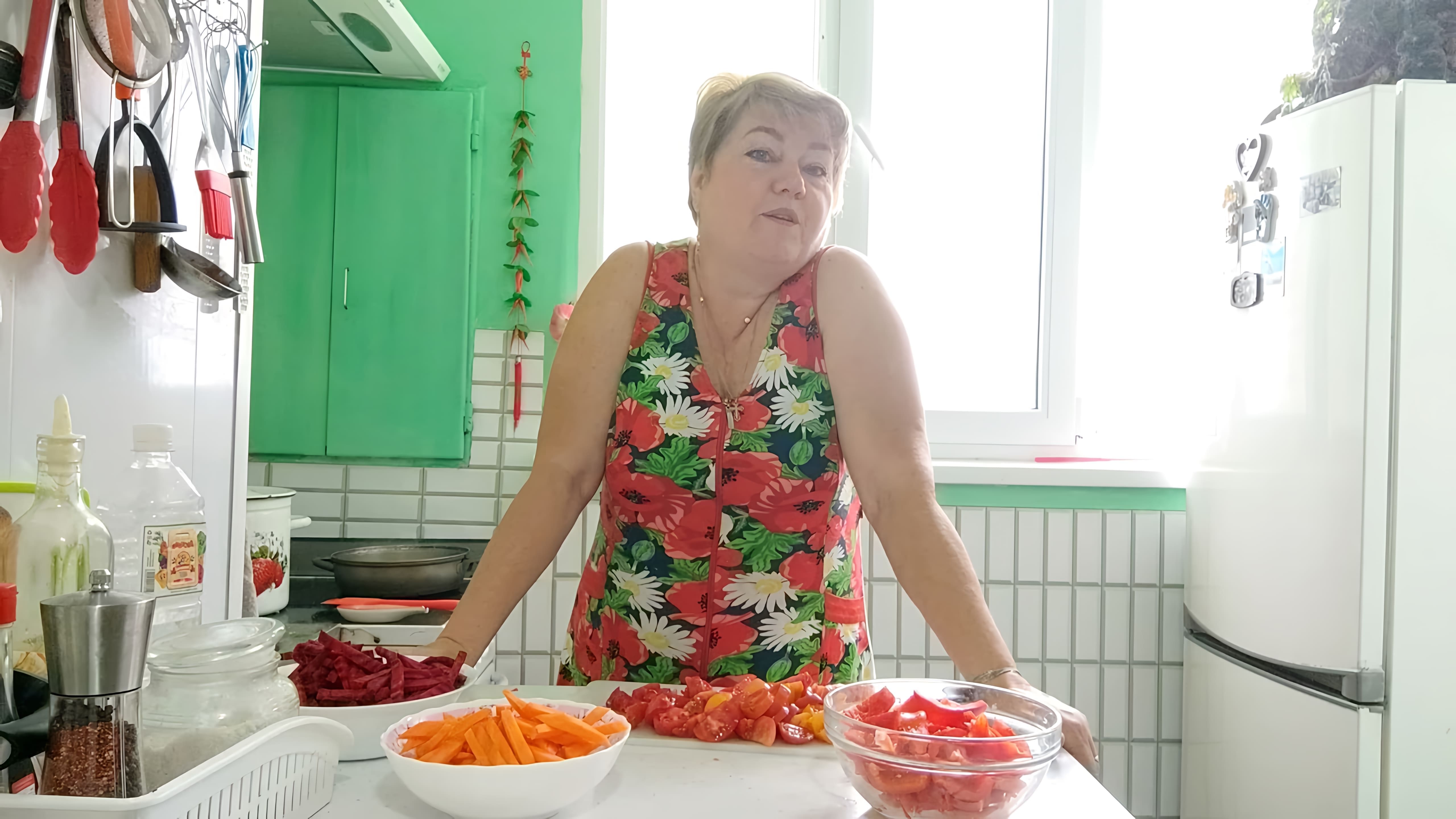 В этом видео автор делится рецептом приготовления закуски "Анкл Бенс"