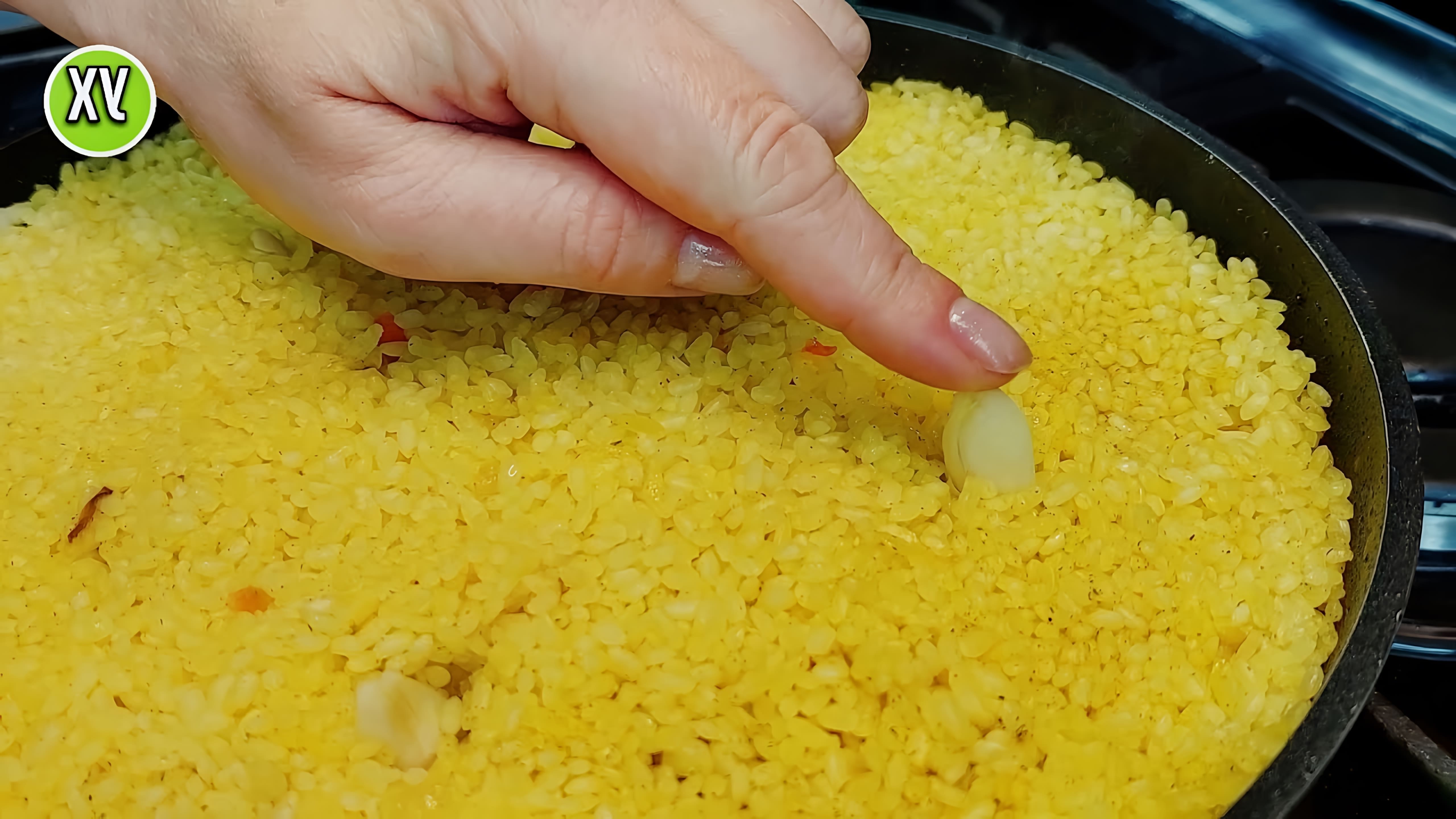 Видео рецепт приготовления плова с курицей в сковороде