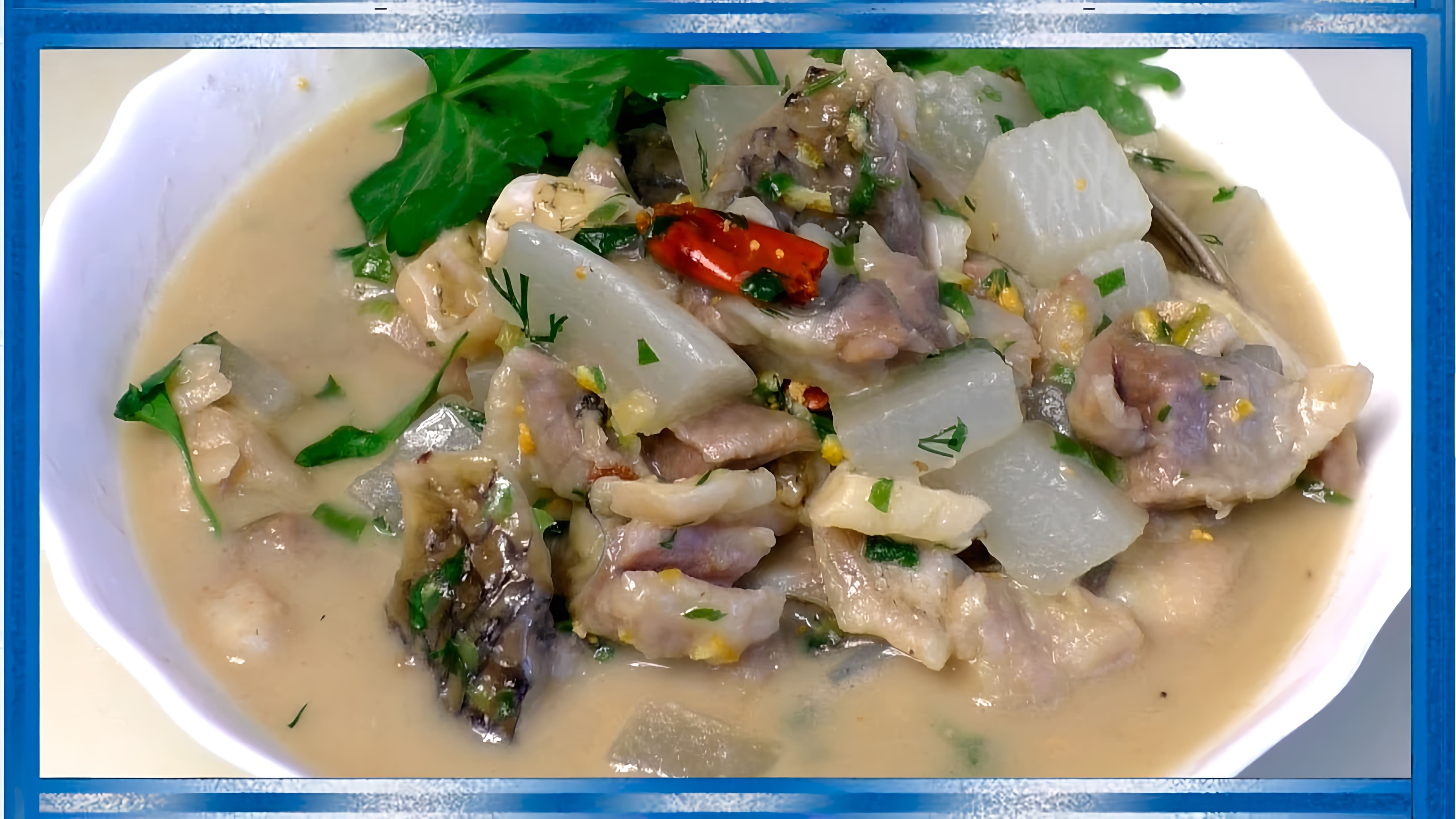 Привет друзья, сегодня у нас очень необычный рецепт рыбного супа или Белая уха из филе карася без костей... 
