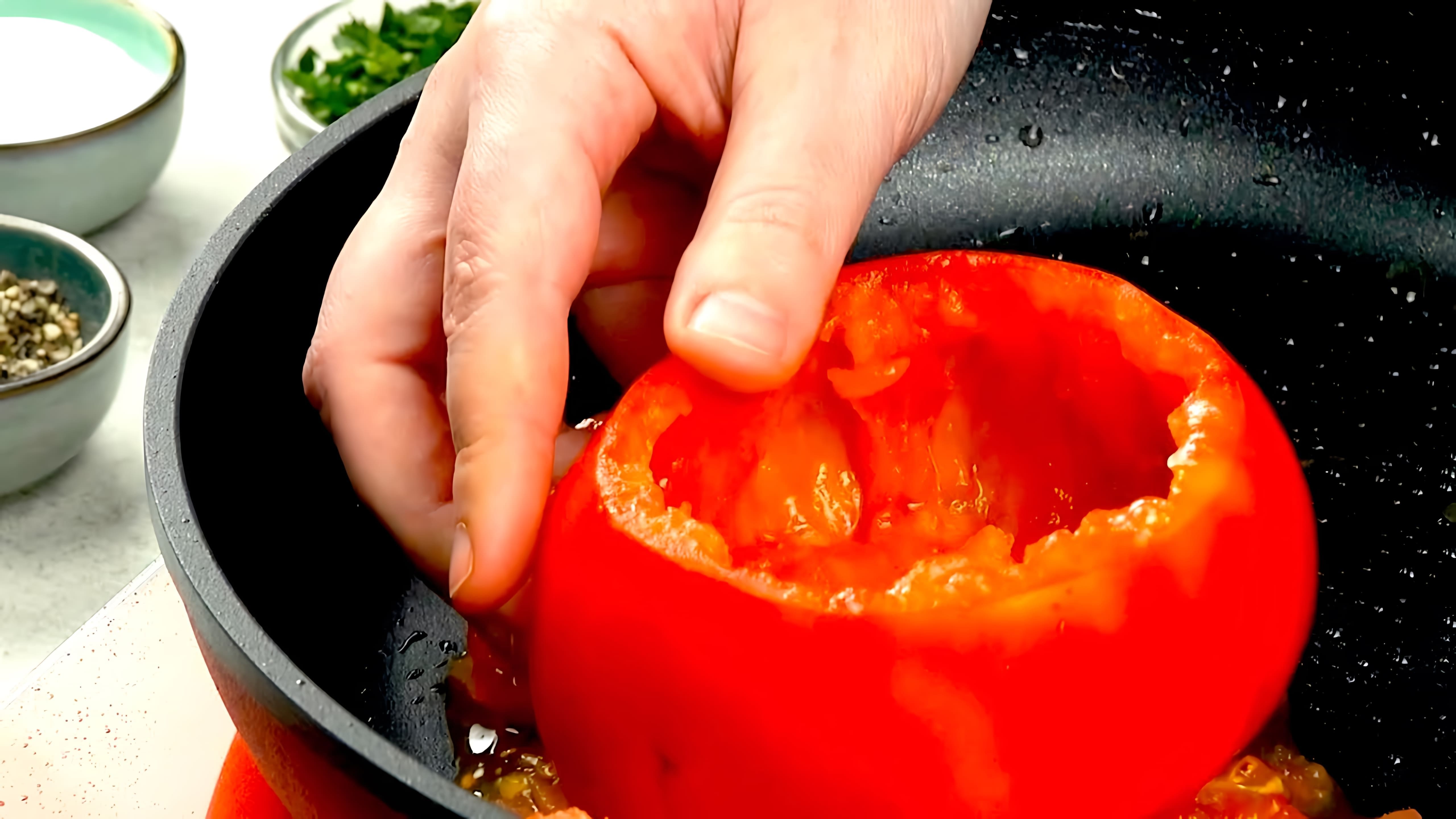 Быстро фаршируем помидоры на сковороде | Очень простой рецепт для летнего ужина ⬇ РЕЦЕПТ В ОПИСАНИИ НИЖЕ... 