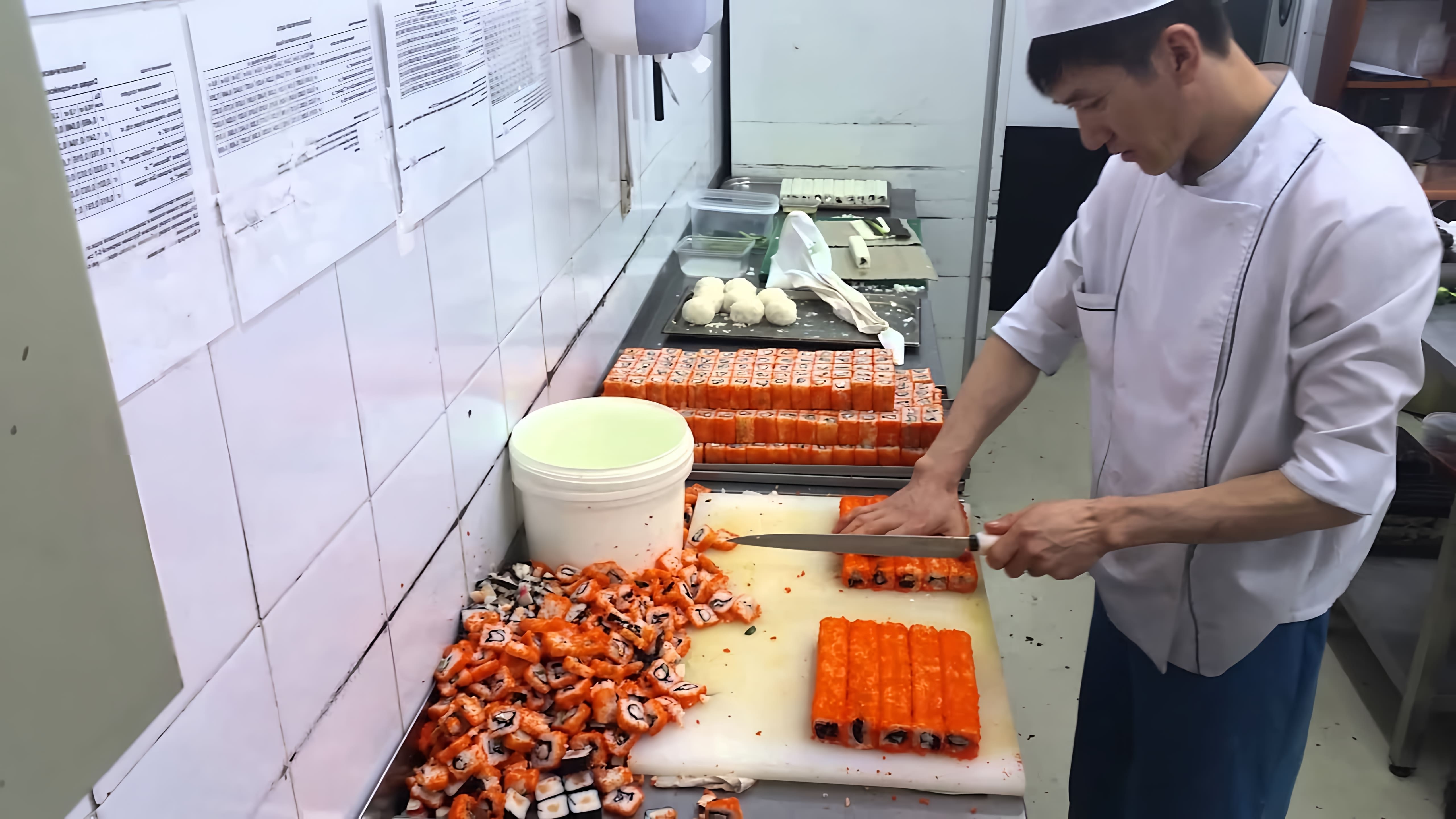 Супер сушист - это видео-ролик, где главный герой - мастер своего дела, который готовит самые вкусные и оригинальные суши
