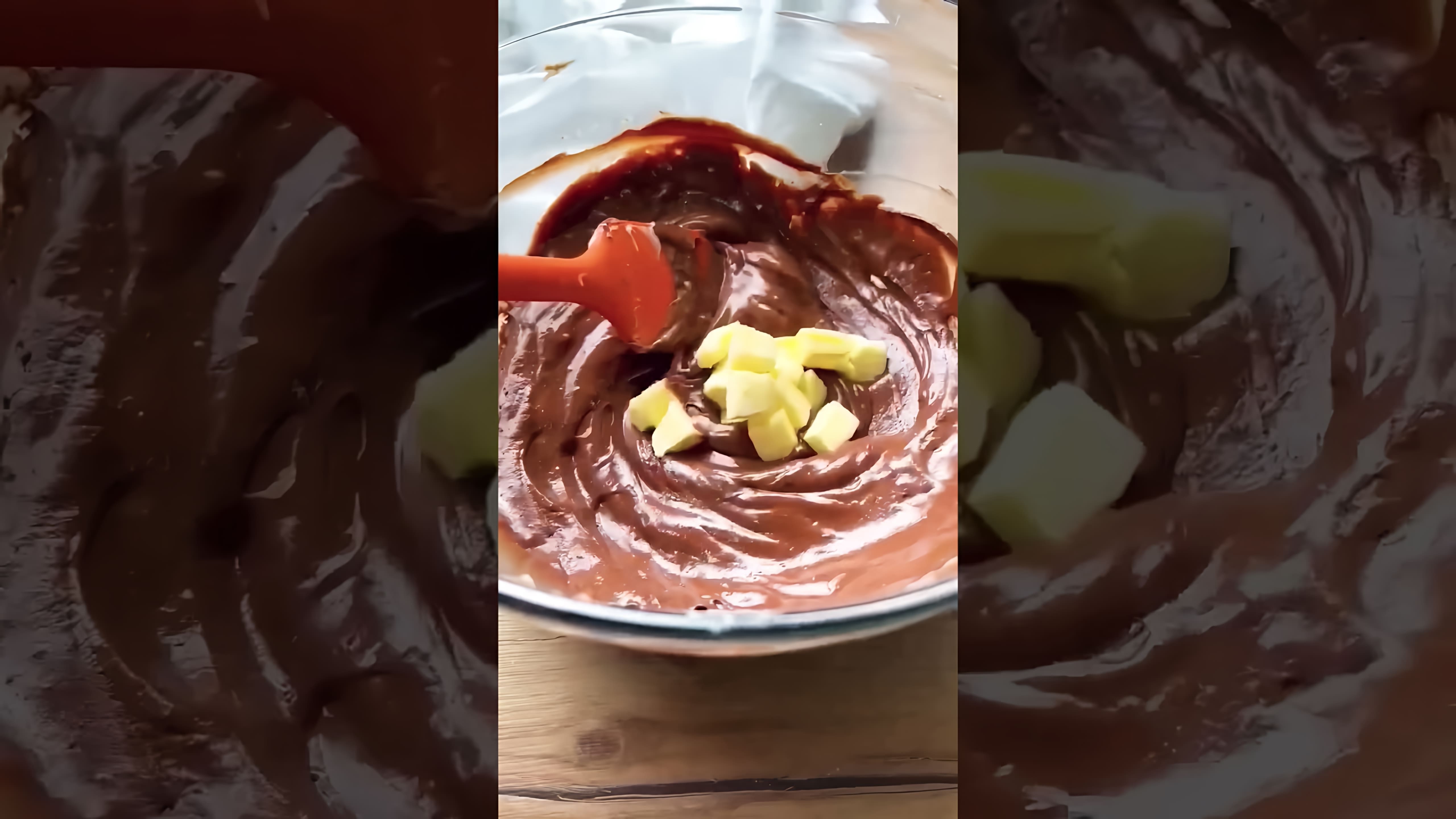 В этом видео-ролике вы увидите процесс приготовления пончиков с шоколадной начинкой