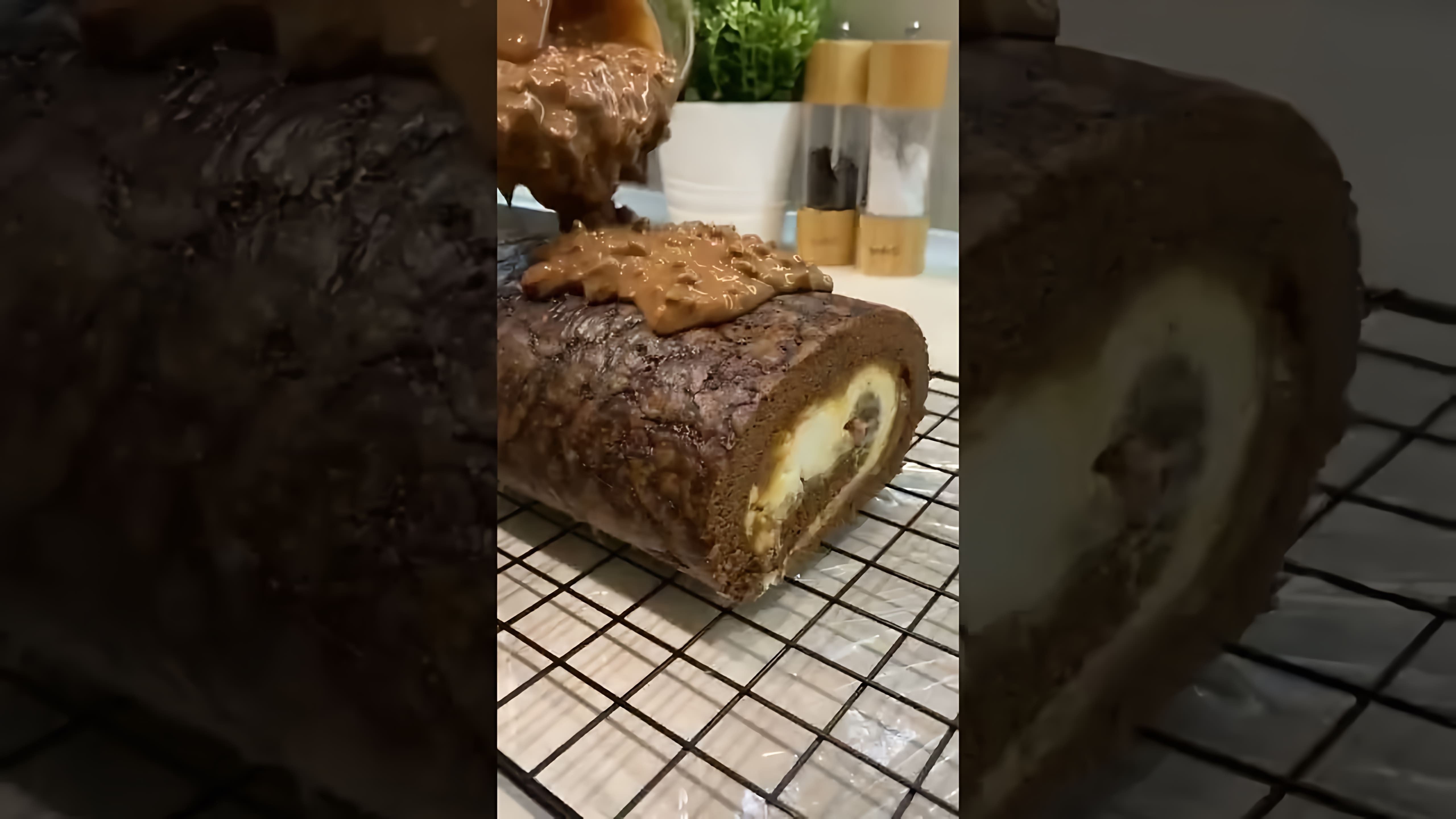 В этом видео мы узнаем, как приготовить торт "Сникерс" в домашних условиях