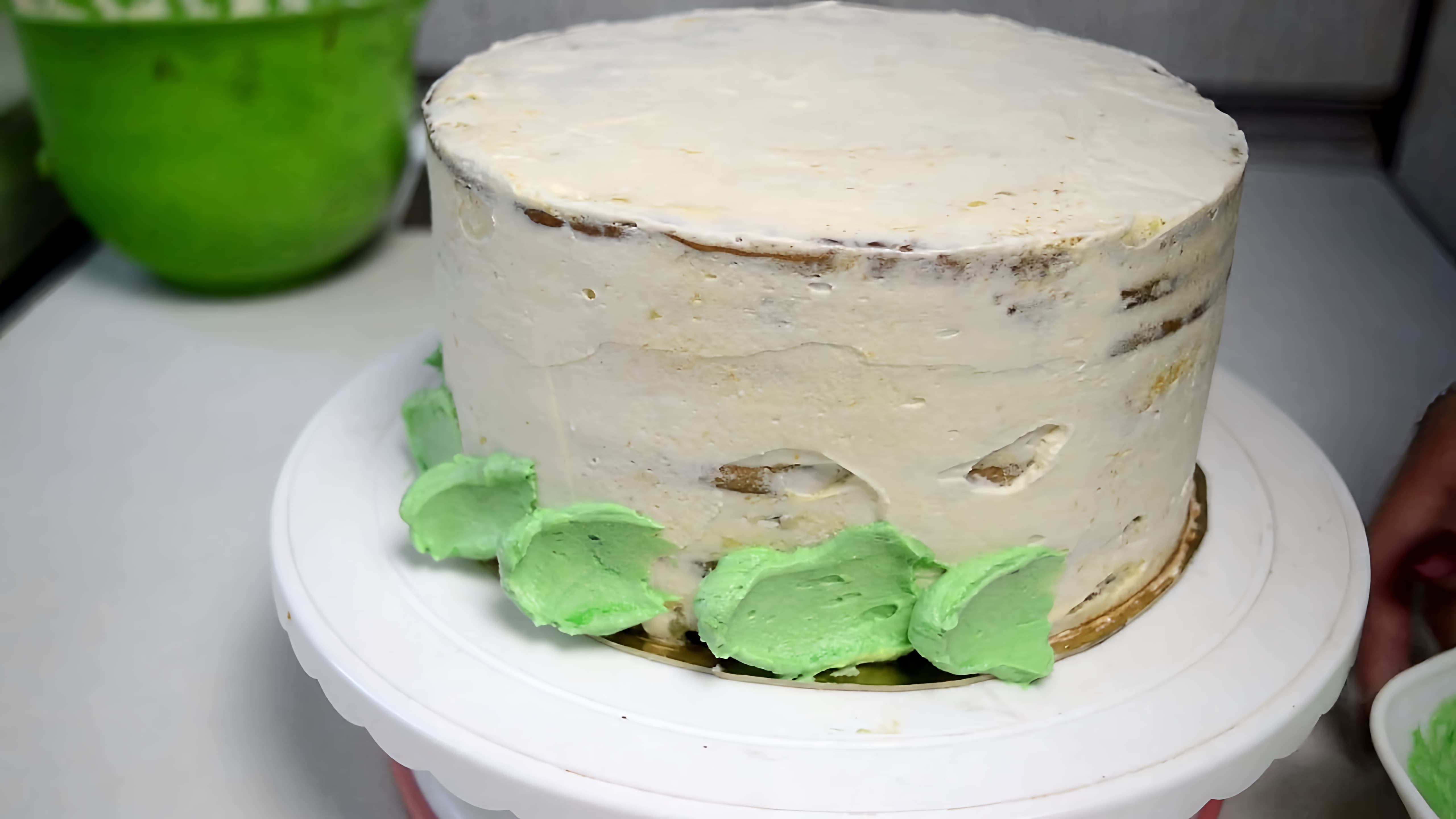 В этом видео демонстрируется рецепт творожного крема для тортов