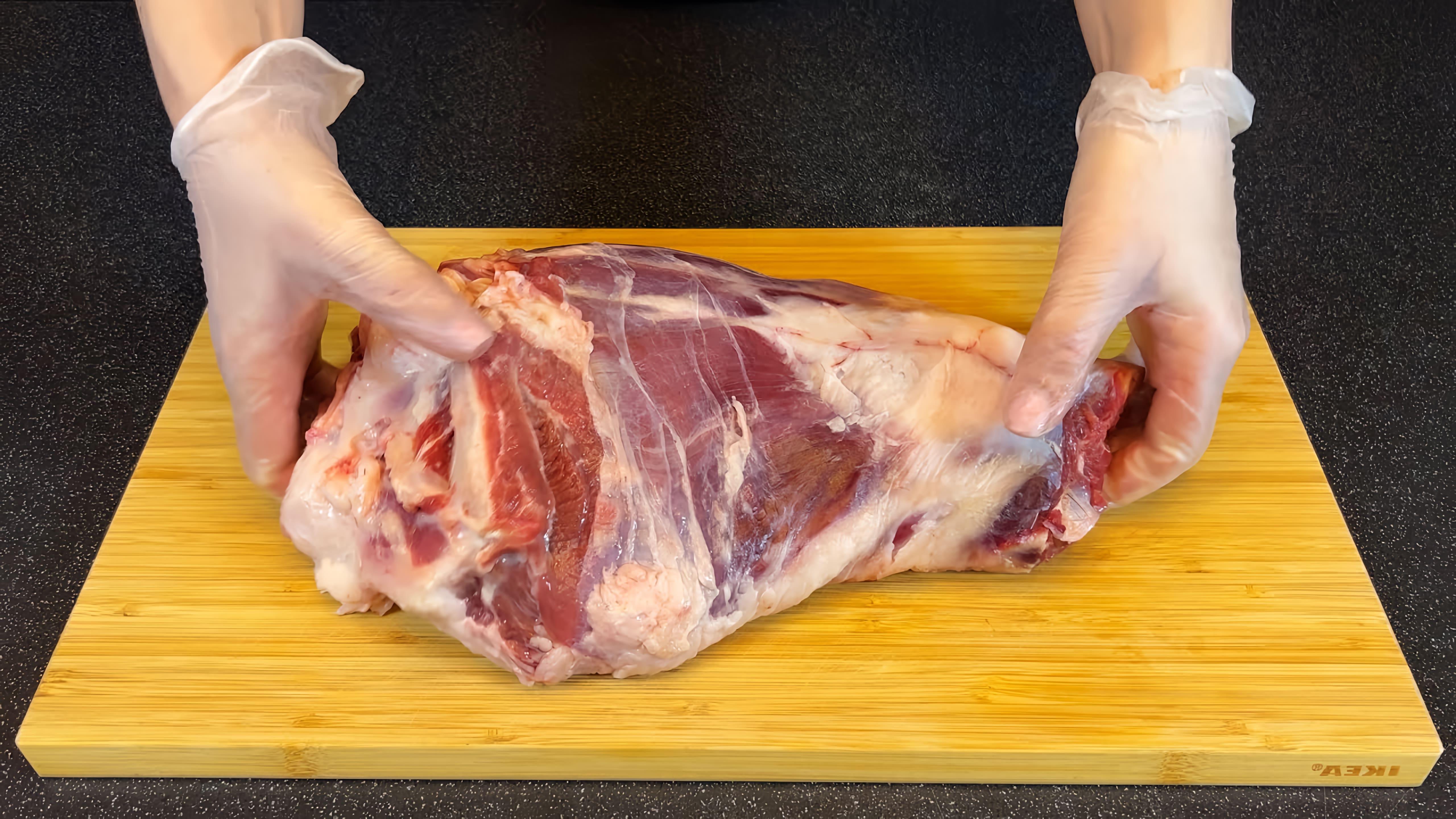 В этом видео показаны пять беспроигрышных рецептов мяса на праздник