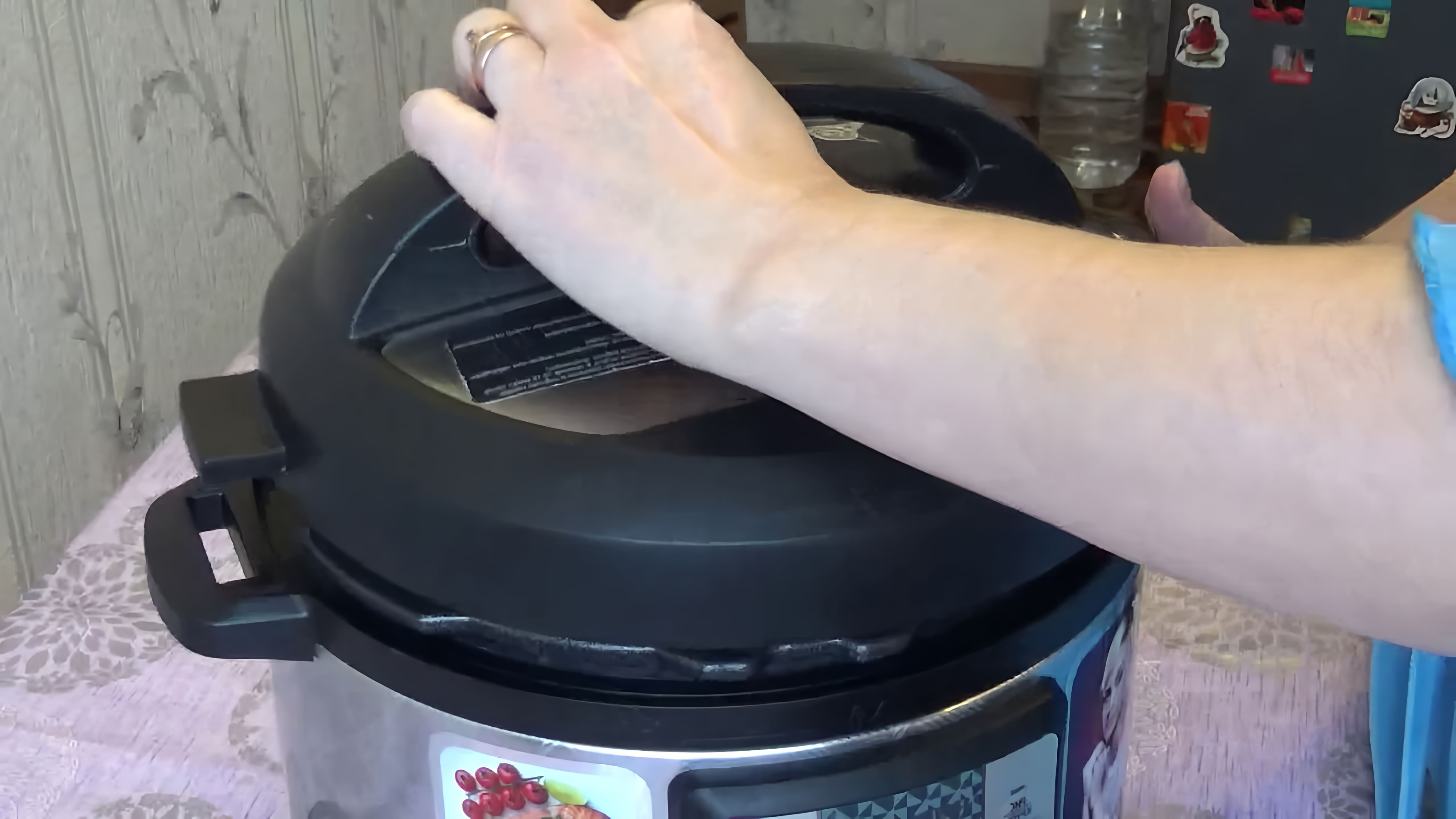 В этом видео показано, как приготовить гороховое пюре в мультиварке-скороварке