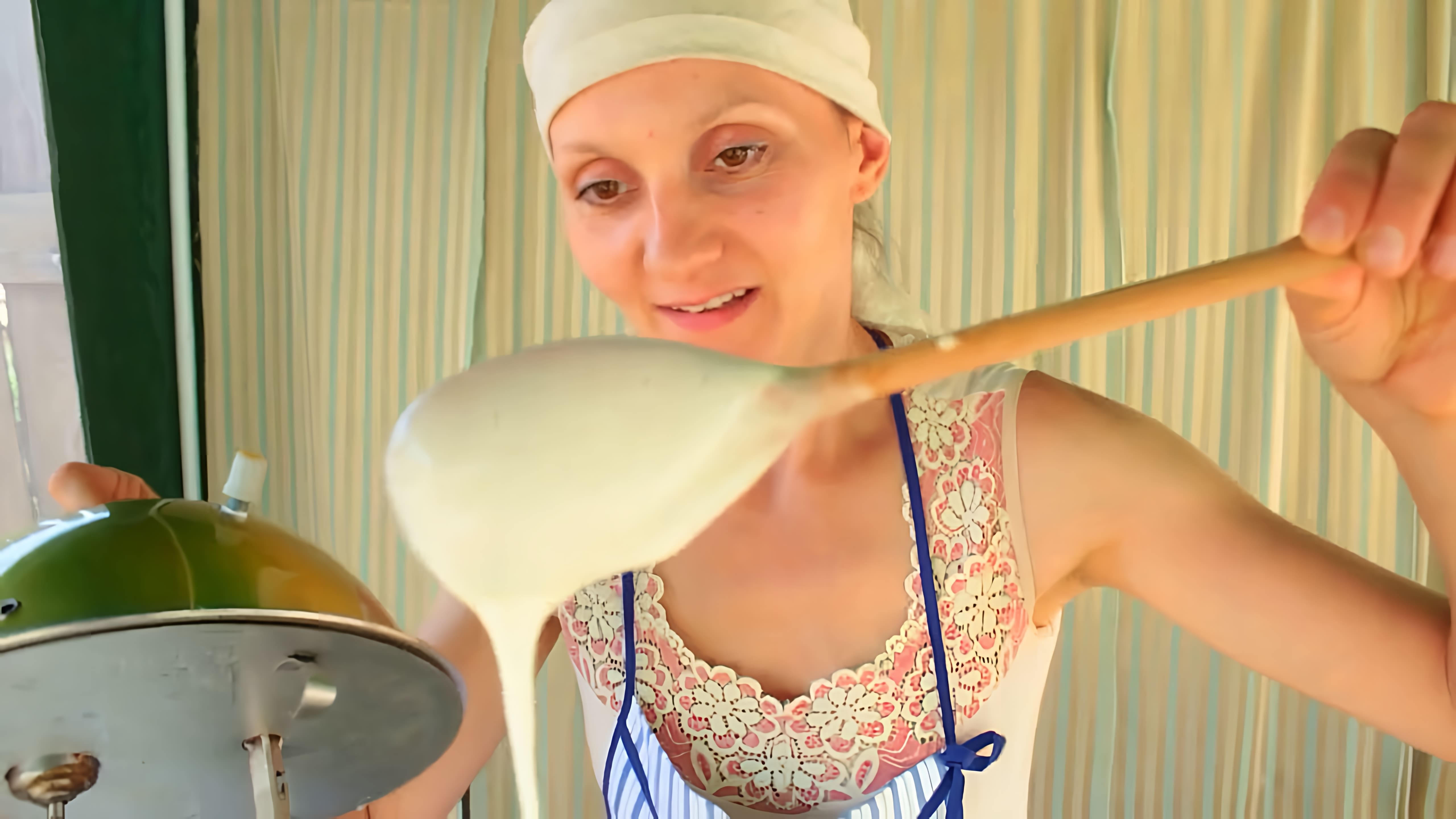 В этом видео Ольга Елисеева показывает, как приготовить плавленый сыр в домашних условиях