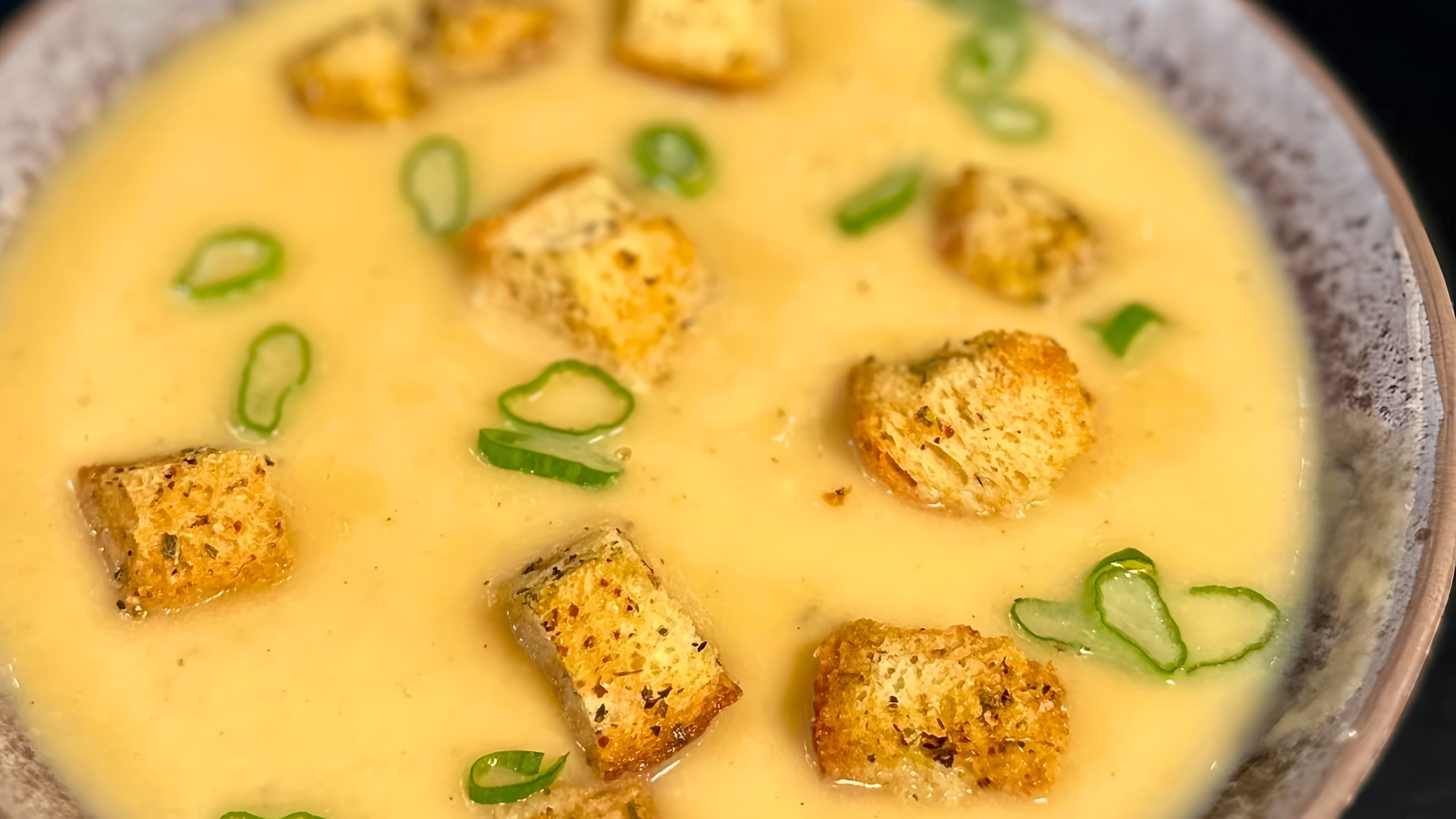 В этом видео демонстрируется рецепт приготовления картофельного супа