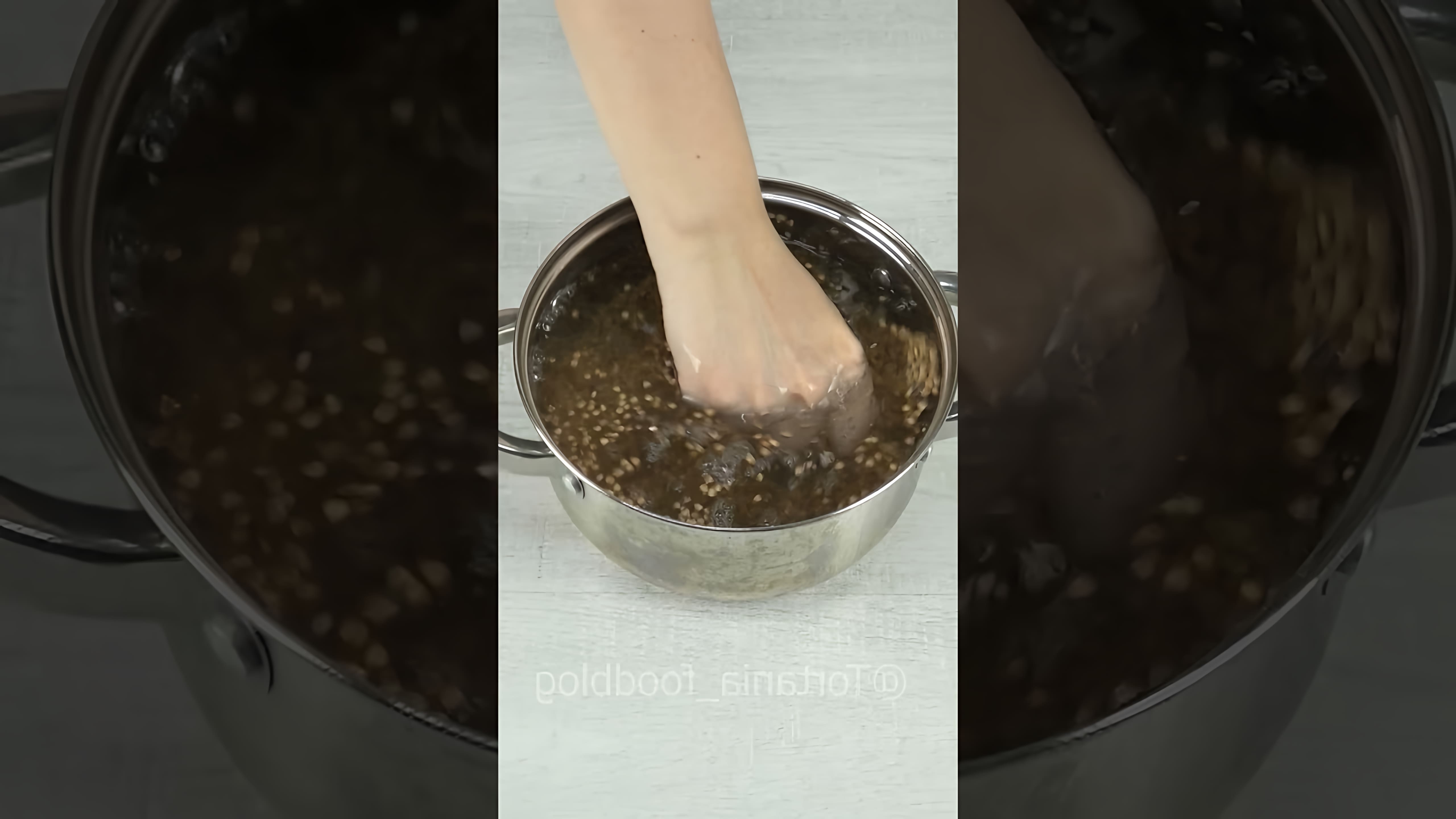 В этом видео показан простой и быстрый способ приготовления гречки