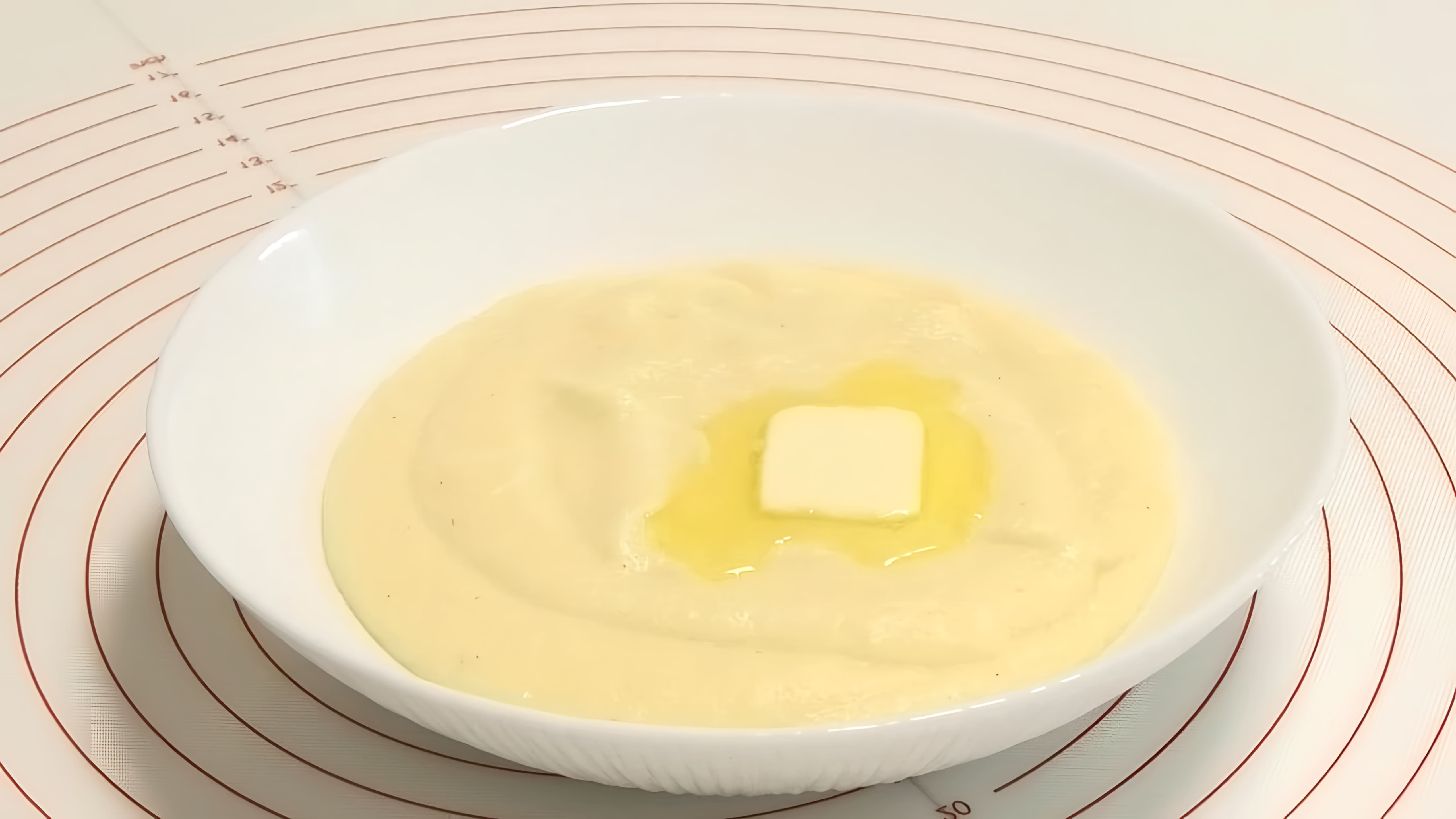 В этом видео демонстрируется рецепт приготовления вкусной манной каши