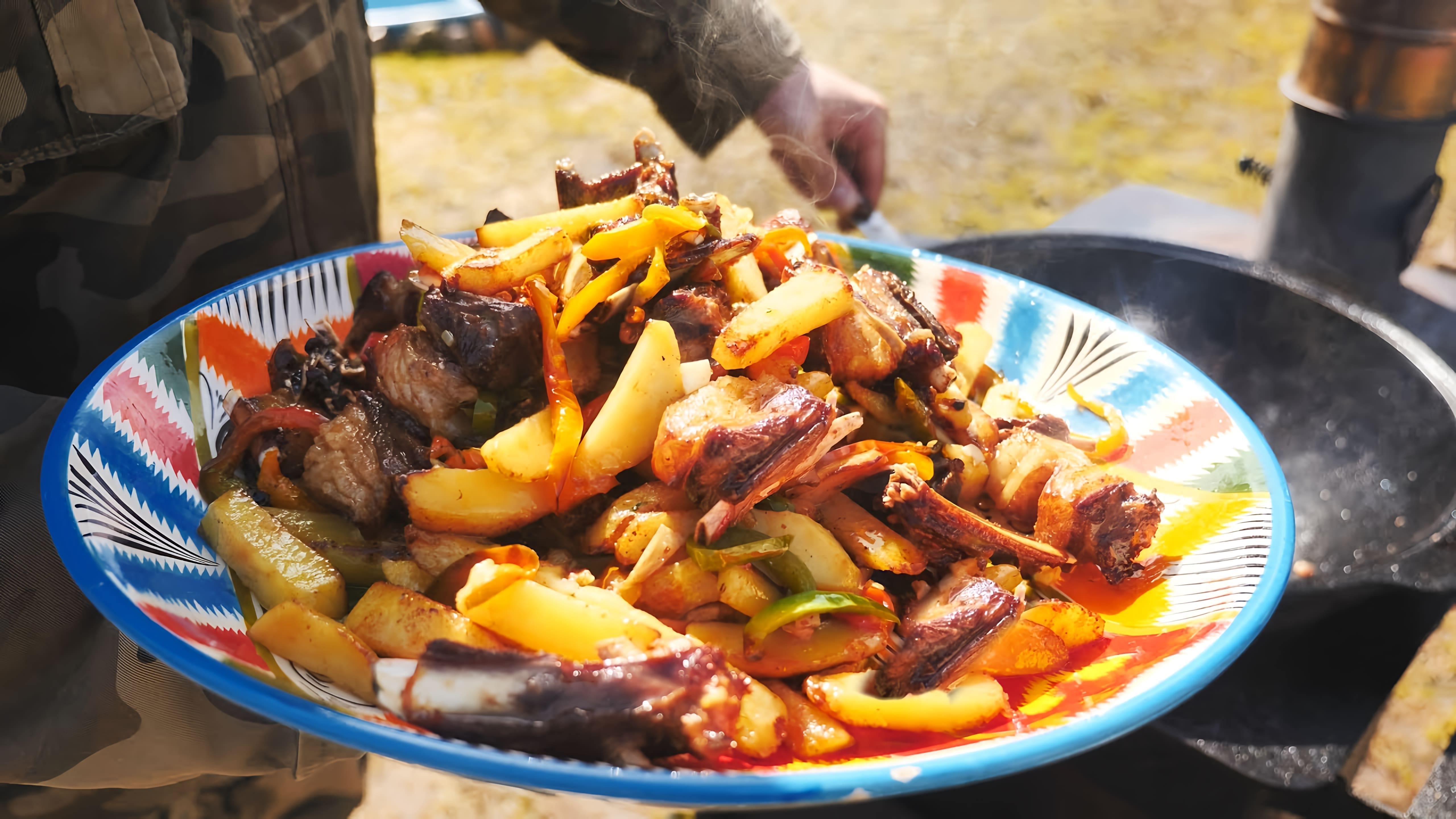 Видео как приготовить кабаргу, блюдо азербайджанской кухни, состоящее из баранины и картофеля, приготовленных в казане