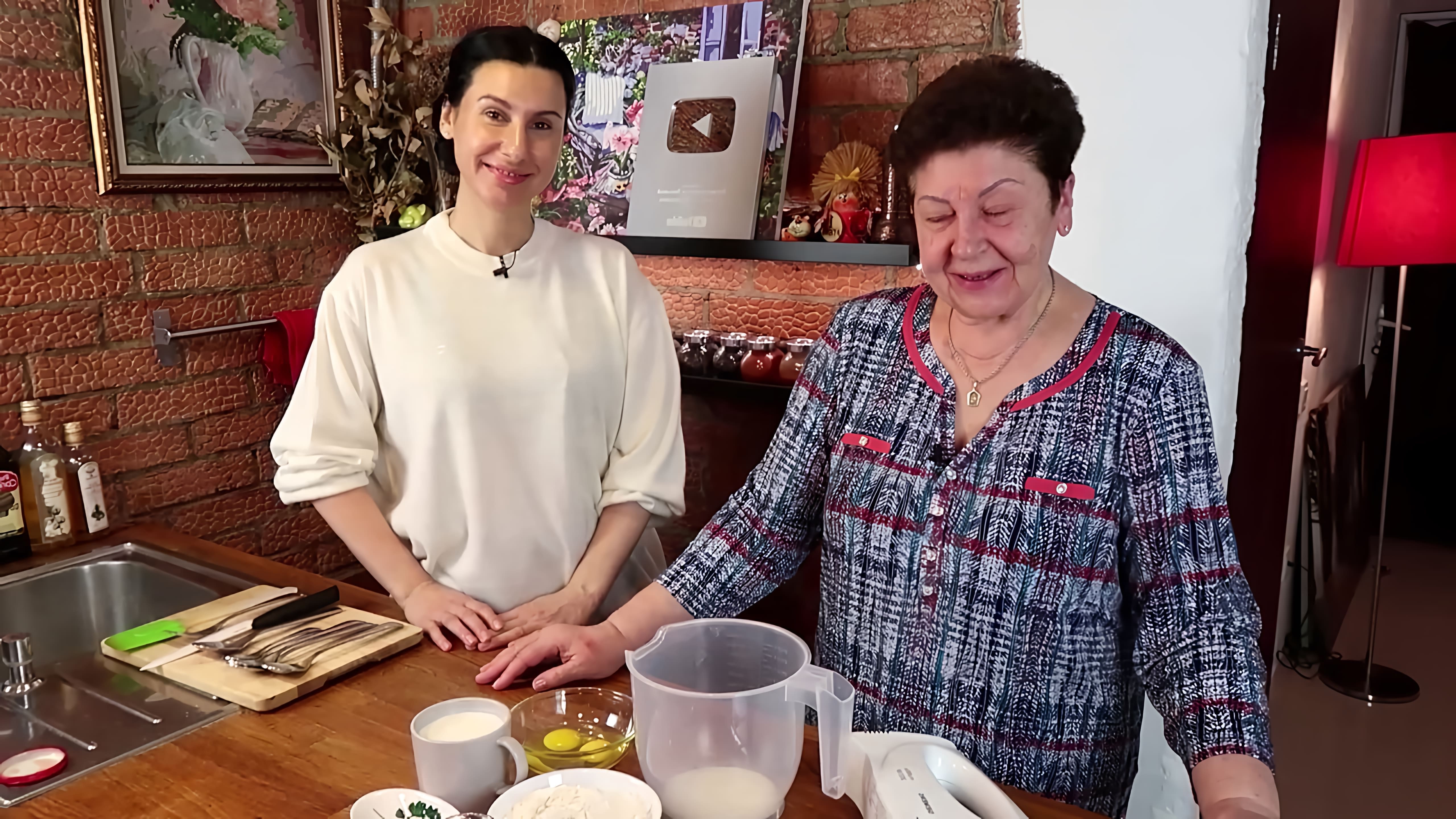 В этом видео показаны три рецепта на Масленицу: оладушки, блинчики и панкейки