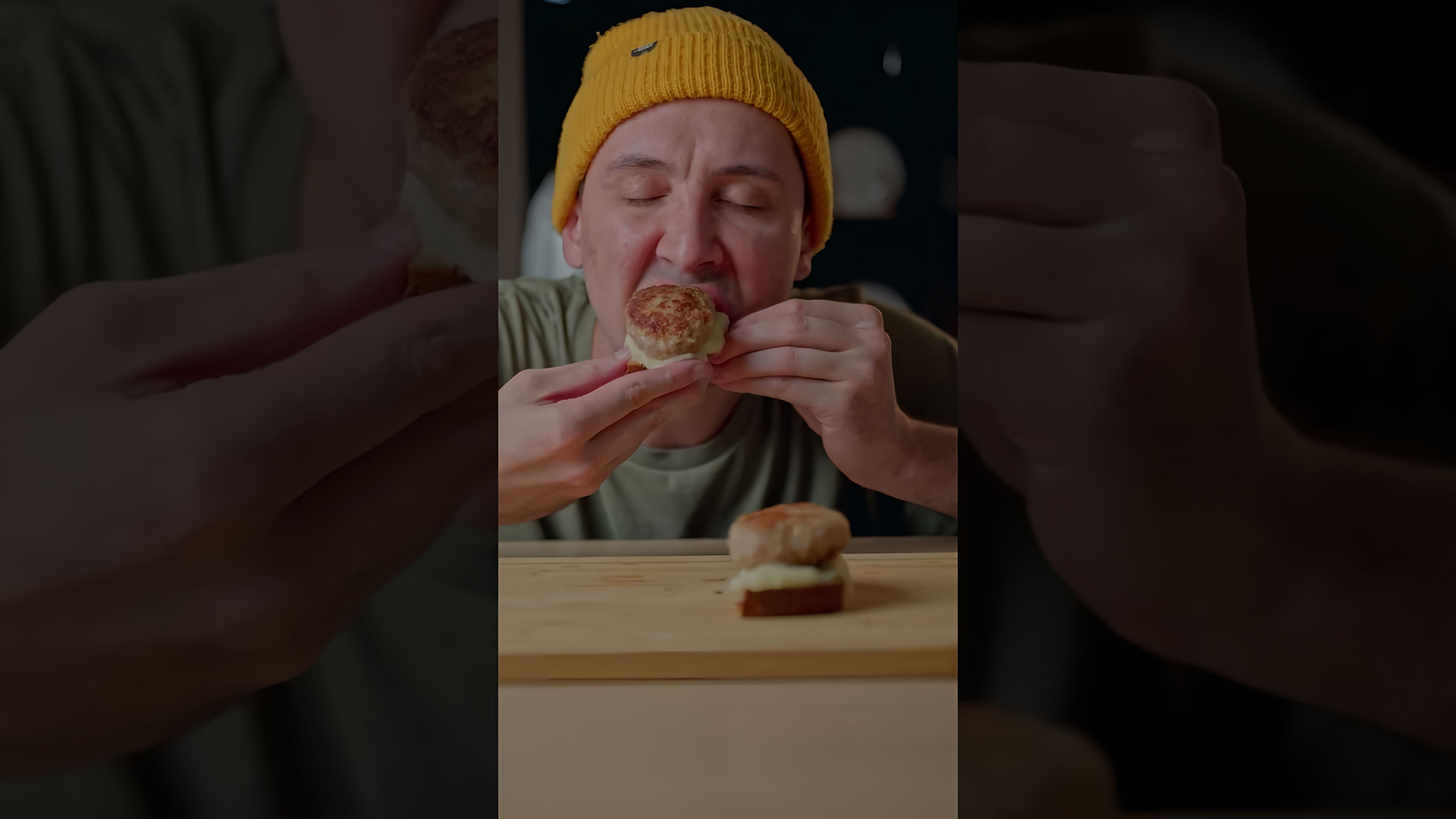 В этом видео-ролике рассказывается о школьных котлетах с хлебом, которые были любимым блюдом автора