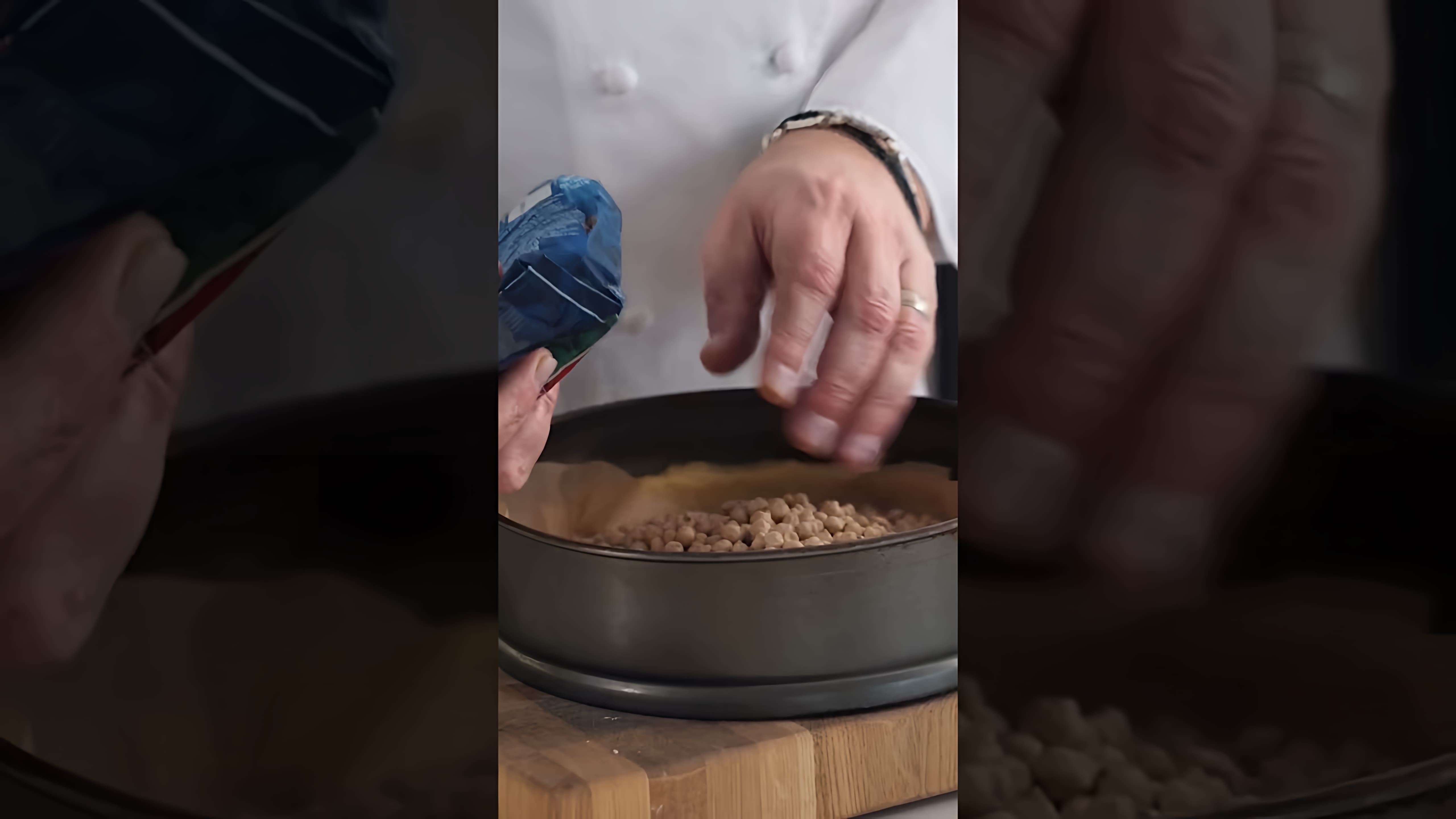 В этом видео-ролике я покажу, как приготовить пирог идеальной формы