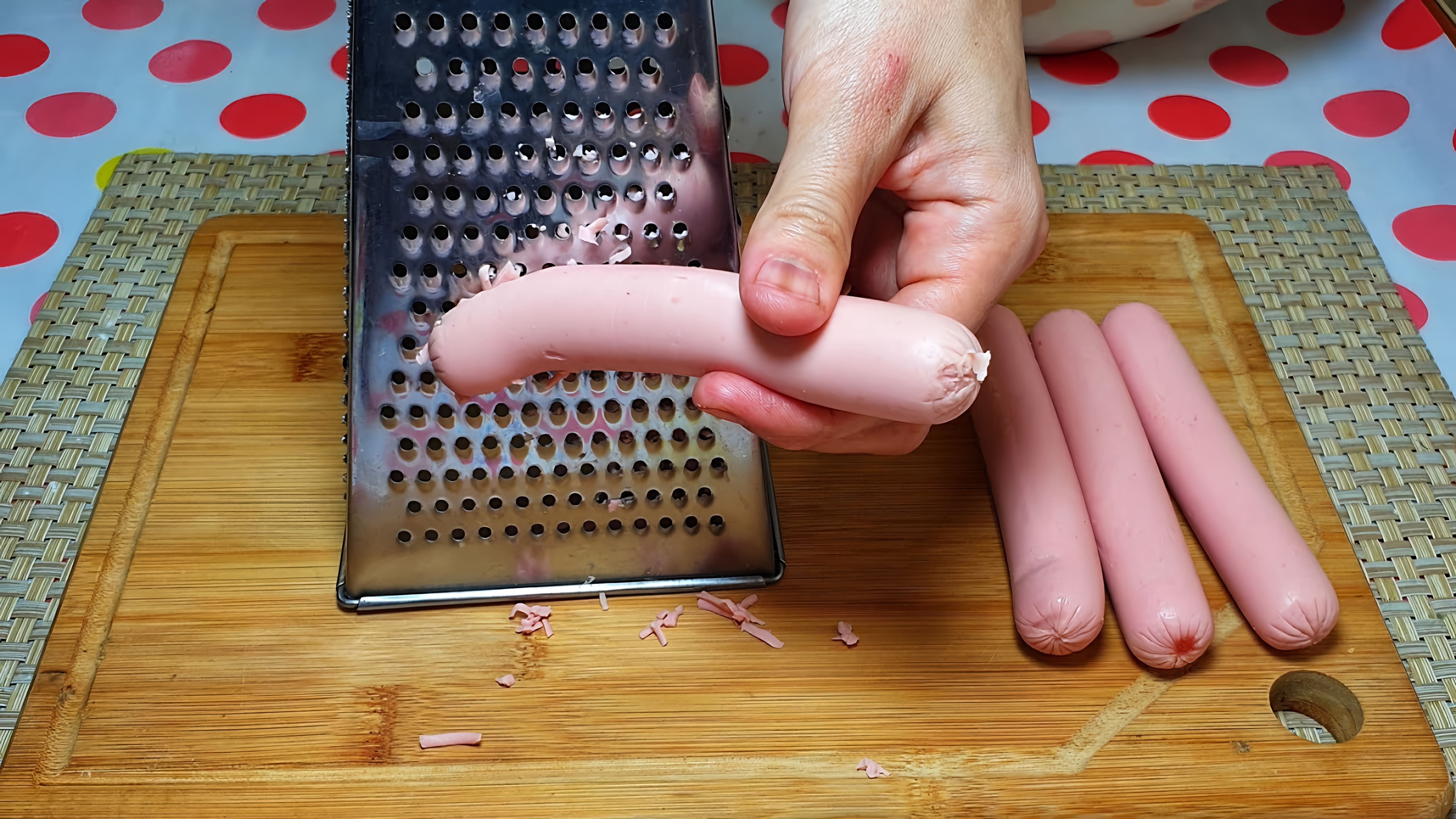 В этом видео-ролике рассказывается о необычном способе приготовления блюда, который может показаться странным, но на самом деле является очень простым и эффективным