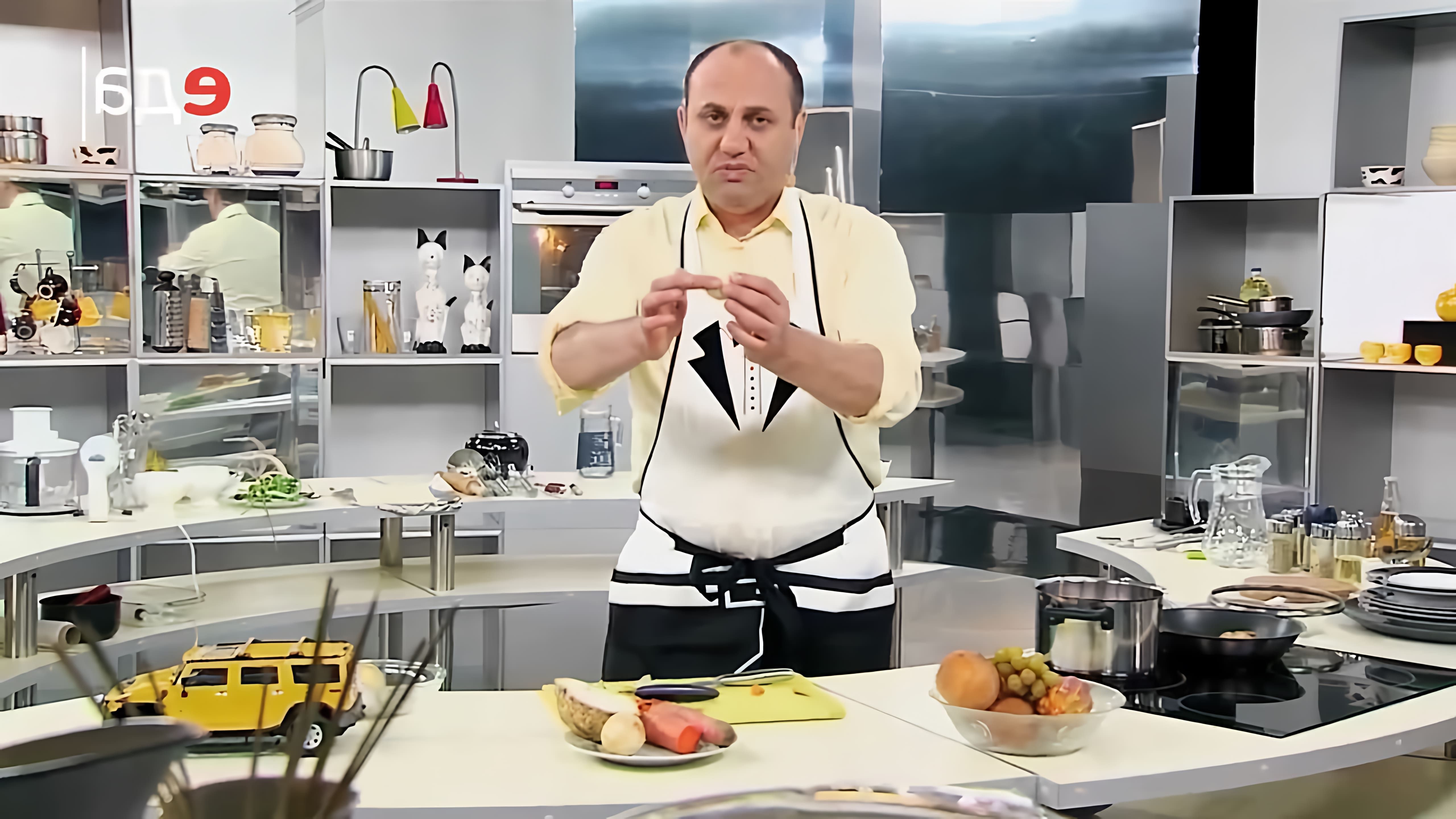 В этом видео Илья Лазерсон рассказывает о приготовлении кислых щей, классического русского блюда
