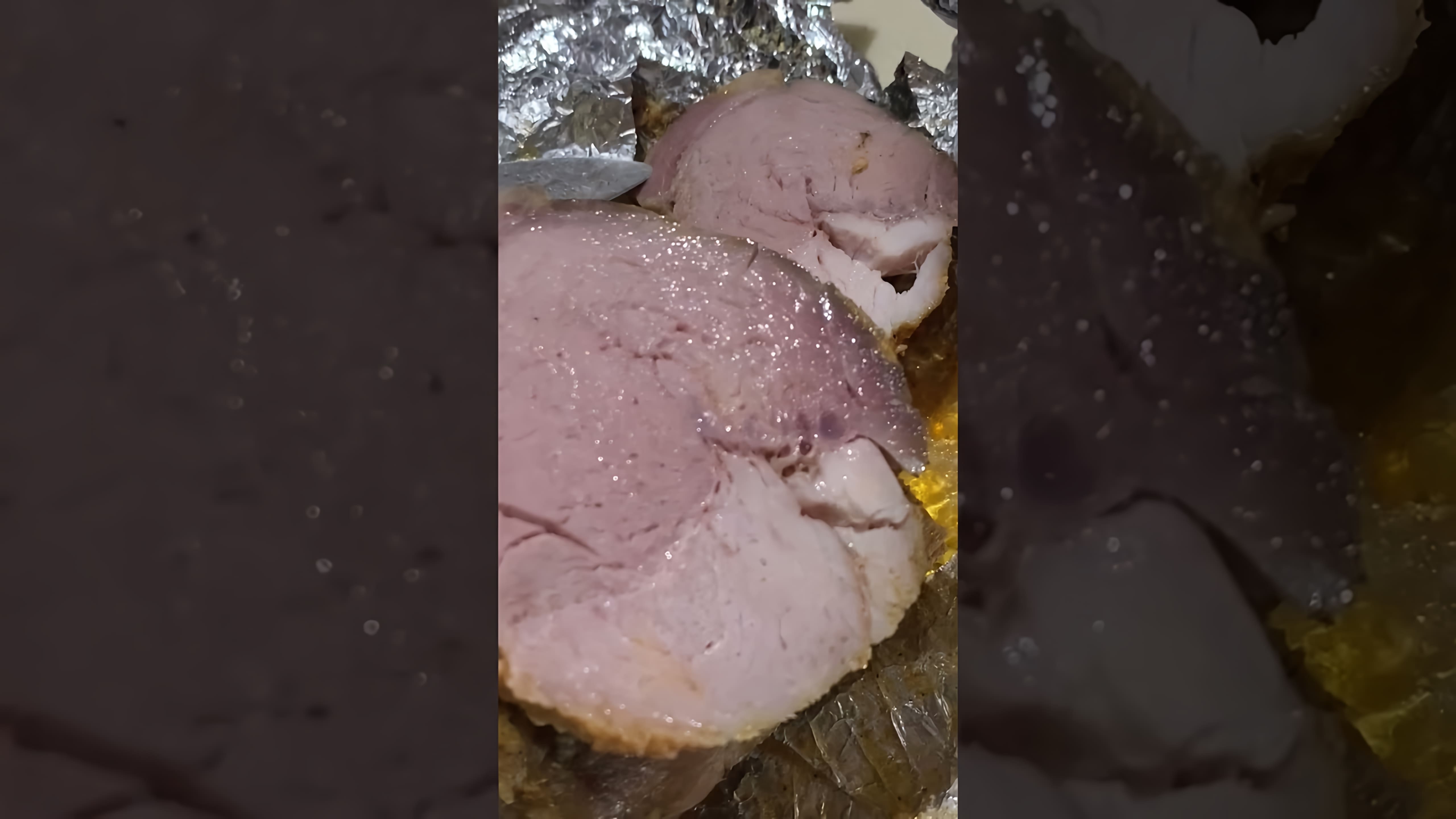 В этом видео-ролике будет представлен подробный рецепт приготовления буженины из свинины в духовке
