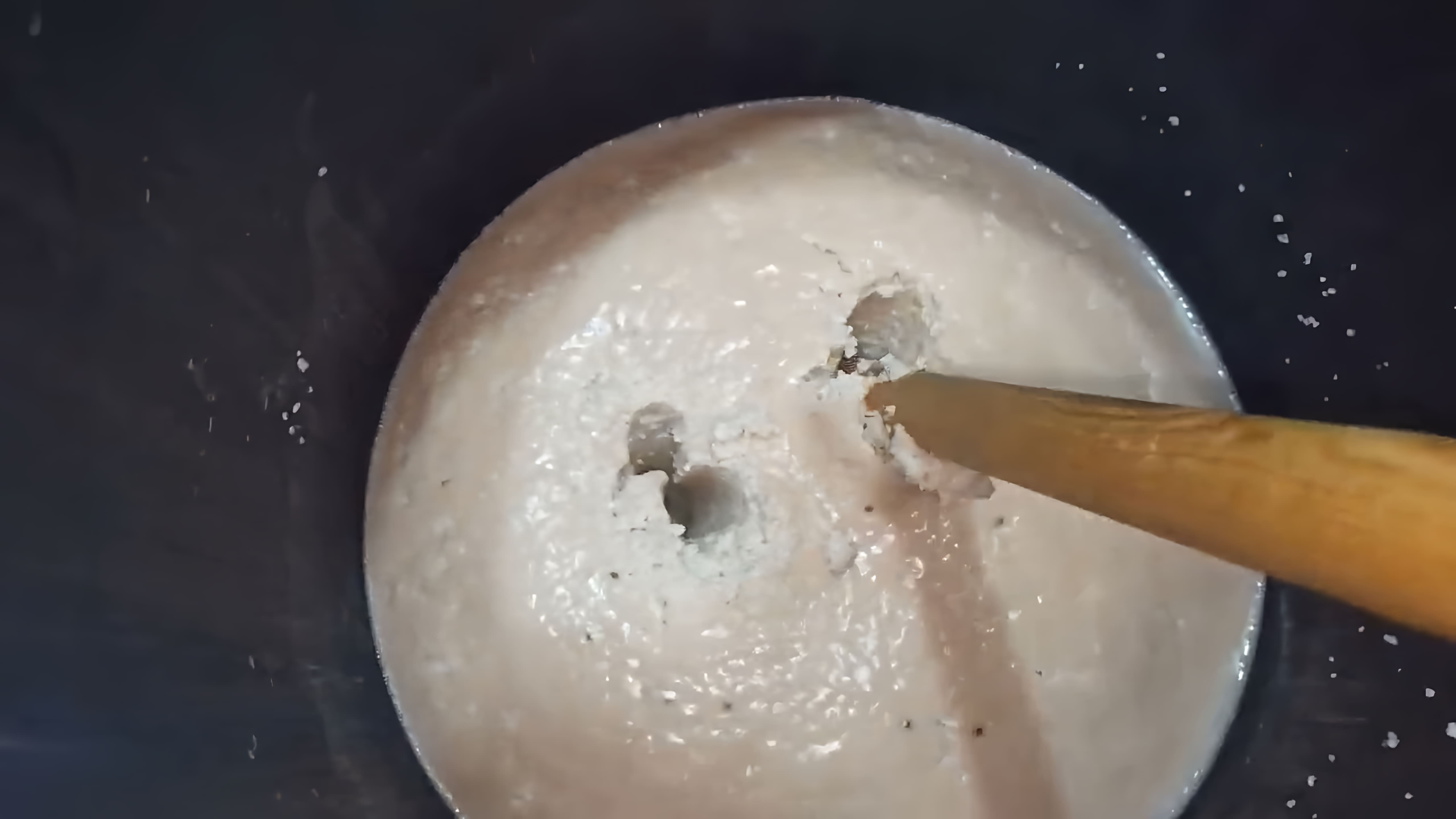 В данном видео демонстрируется процесс приготовления рисовой браги с использованием Кодзи