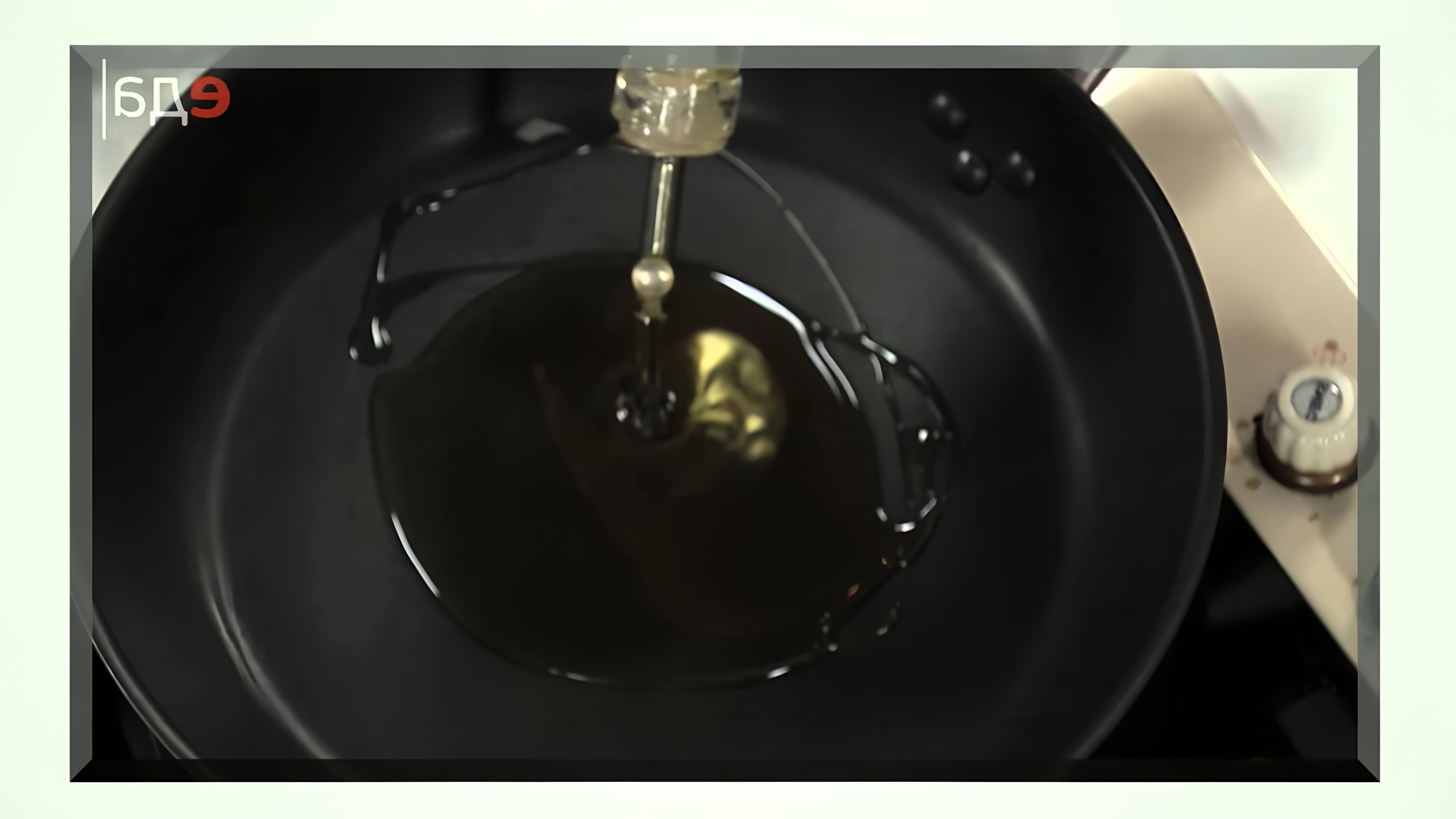В этом видео-ролике демонстрируется процесс приготовления лобио из красной фасоли