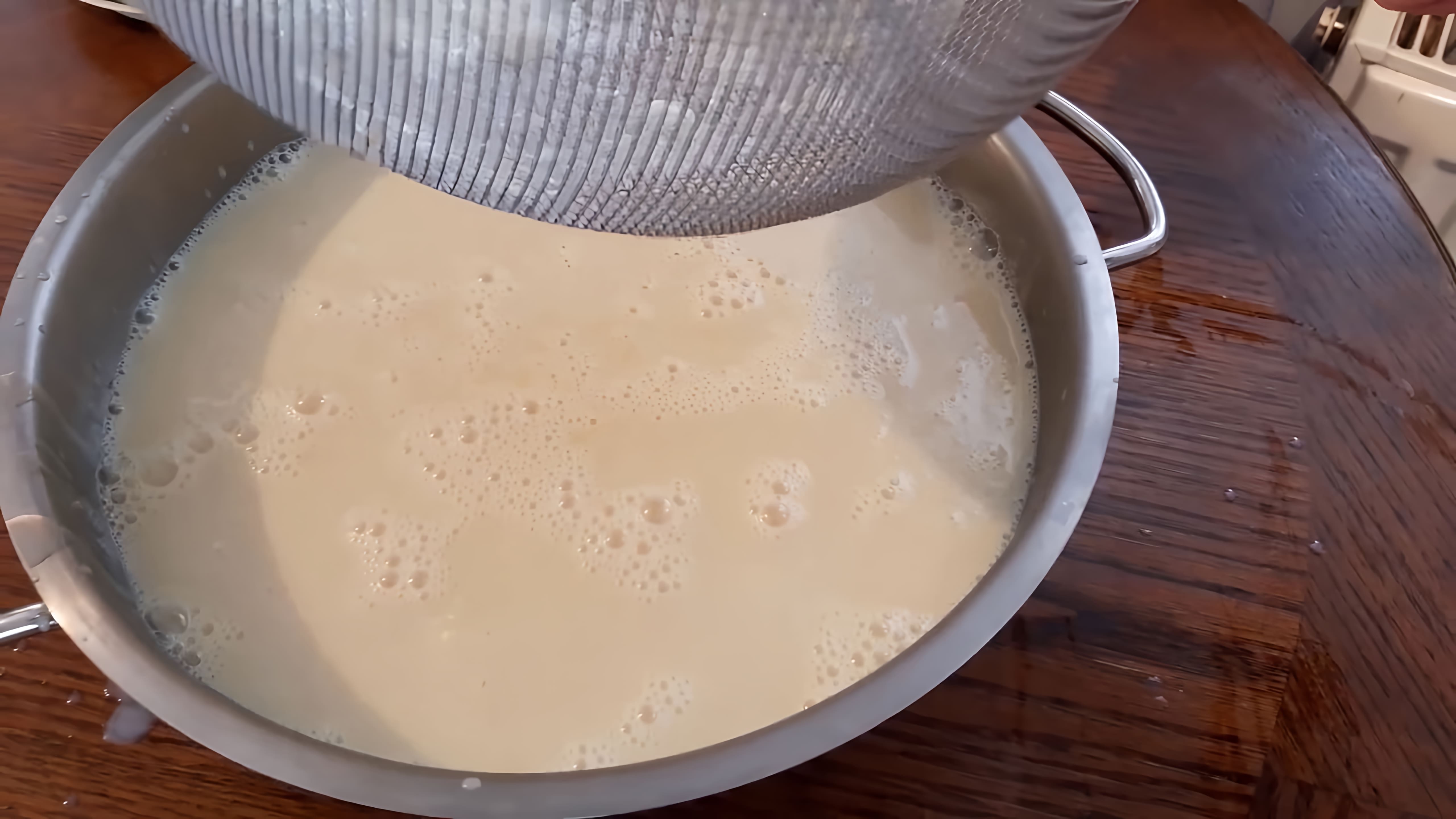 В этом видео Ольга готовит сгущенку из козьего молока