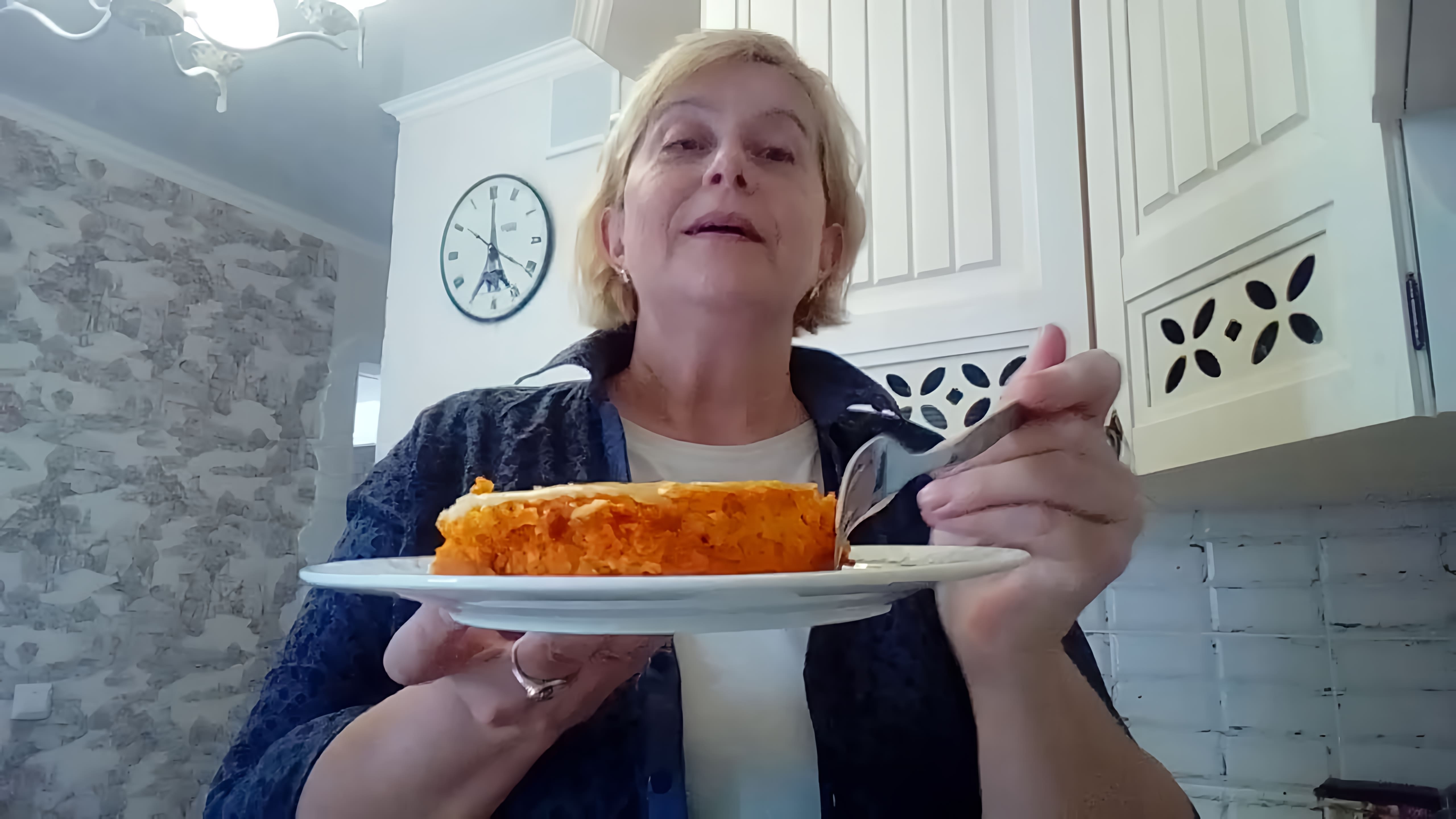 В этом видео Татьяна Галеева показывает, как приготовить морковную запеканку
