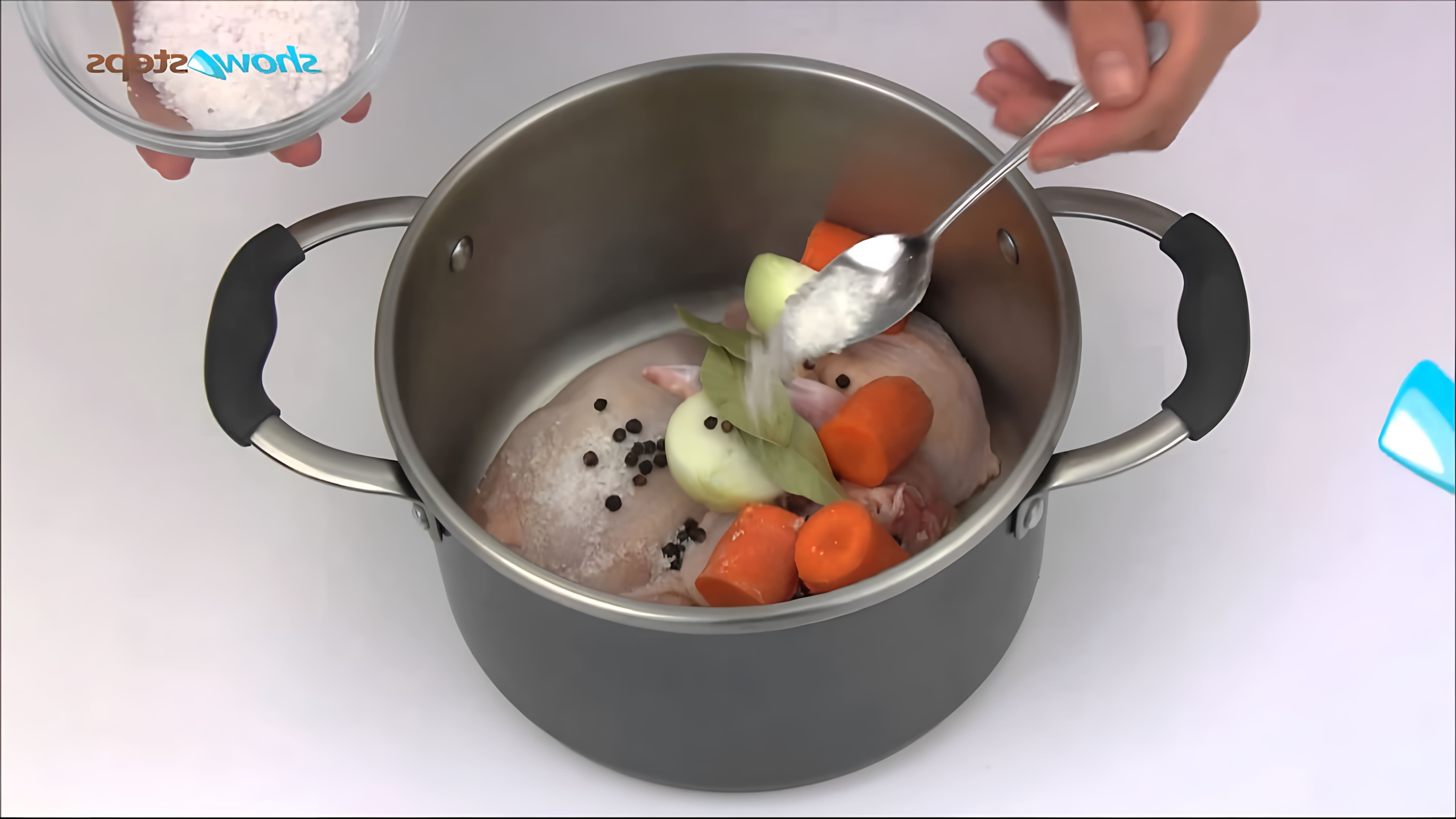 В этом видео-ролике вы увидите, как приготовить вкусный и полезный куриный бульон