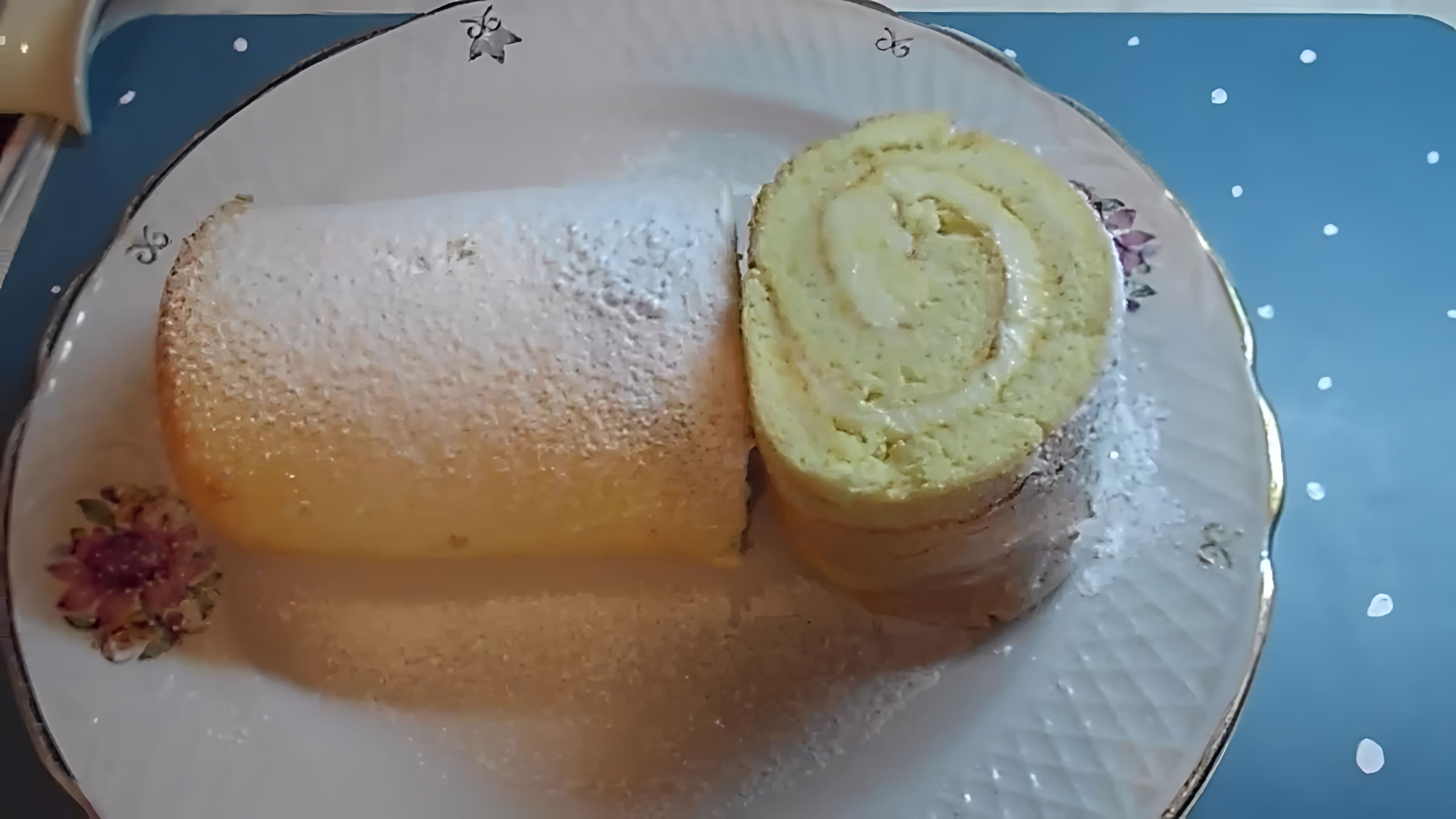 В этом видео демонстрируется простой и вкусный рецепт рулета бисквитного с кремом