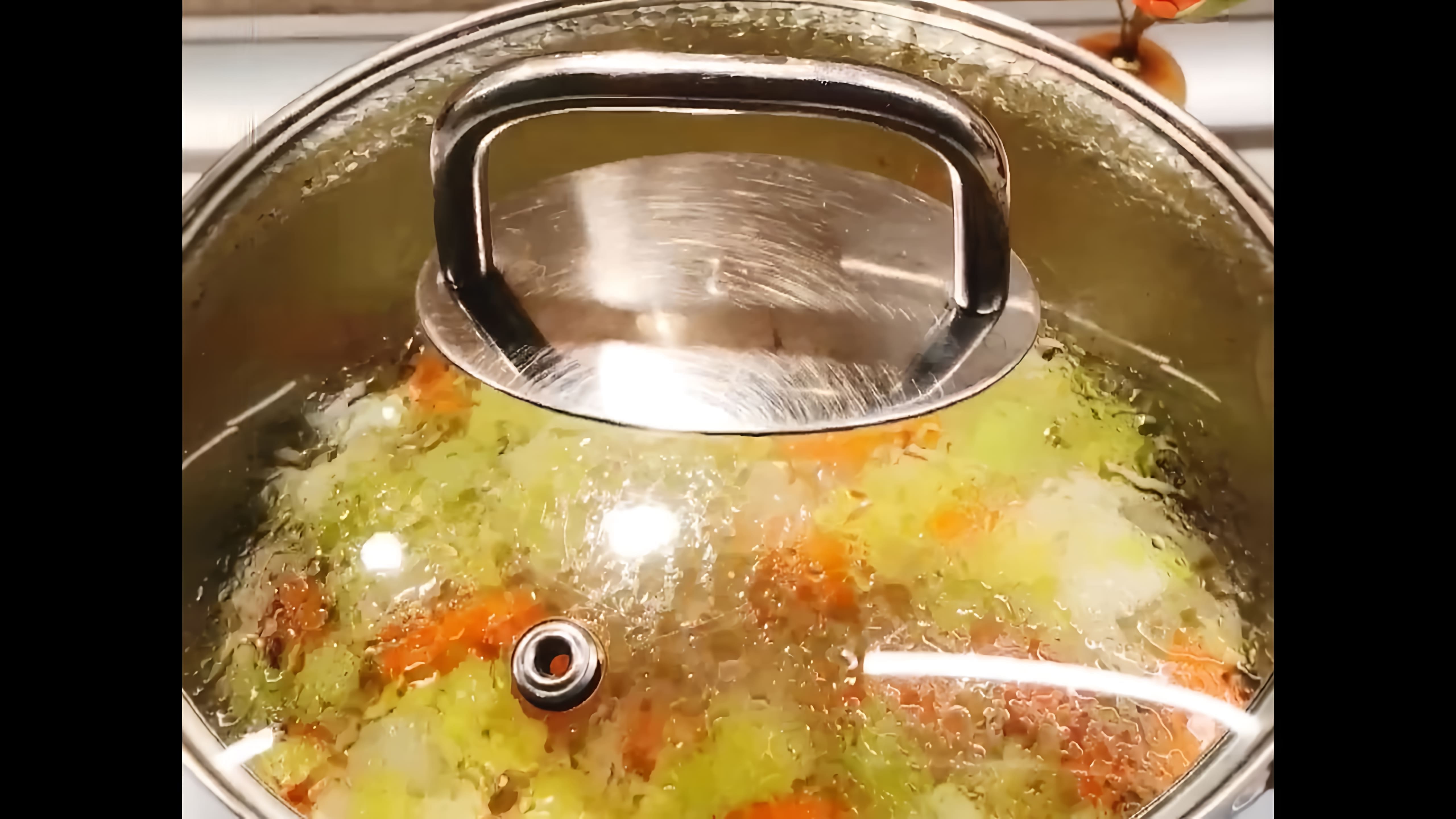 В этом видео-ролике рассказывается о том, как приготовить вкусный и полезный суп-пюре из сельдерея