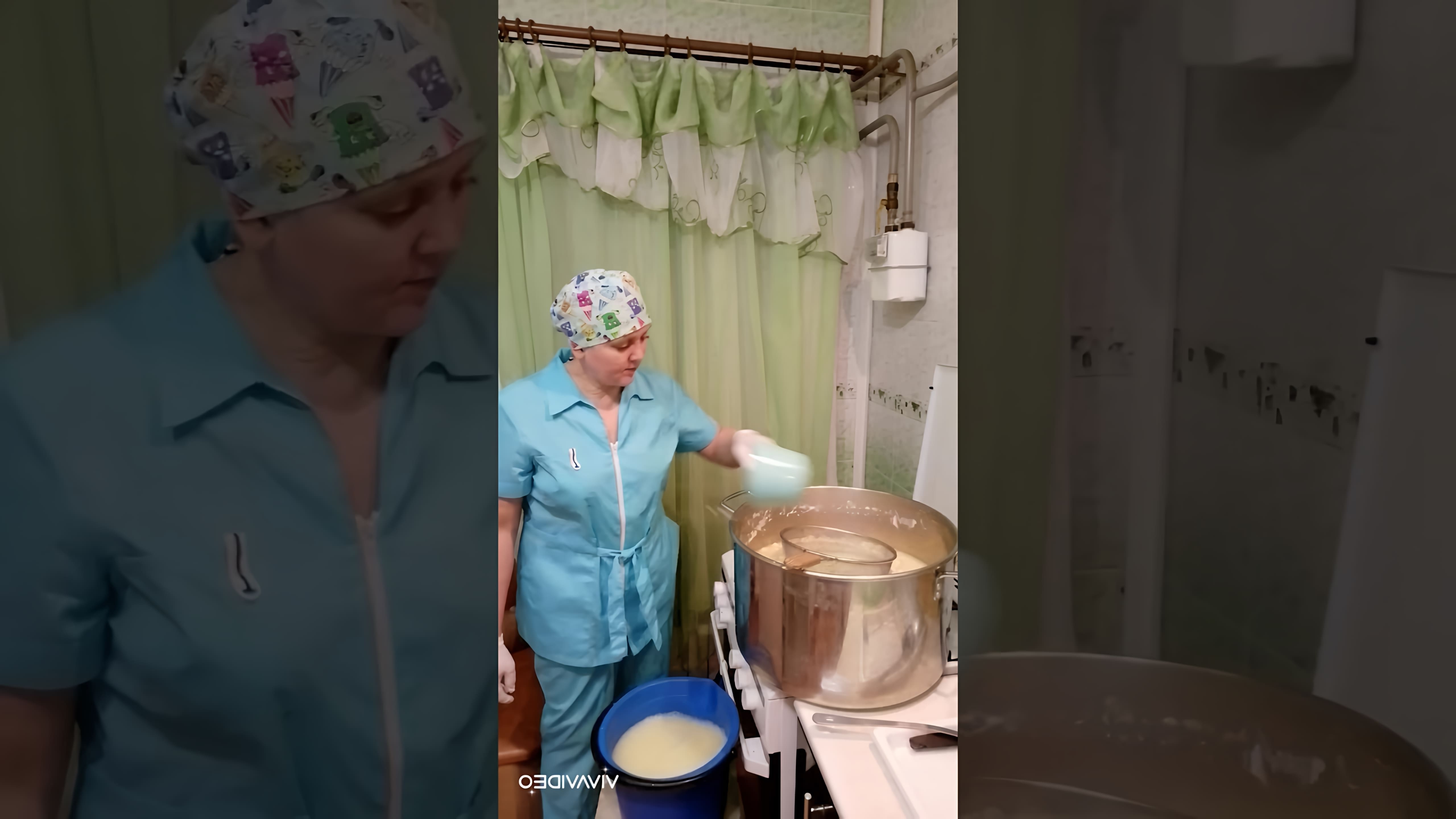 В этом видео Ольга показывает, как приготовить сыр "Российский" в домашних условиях