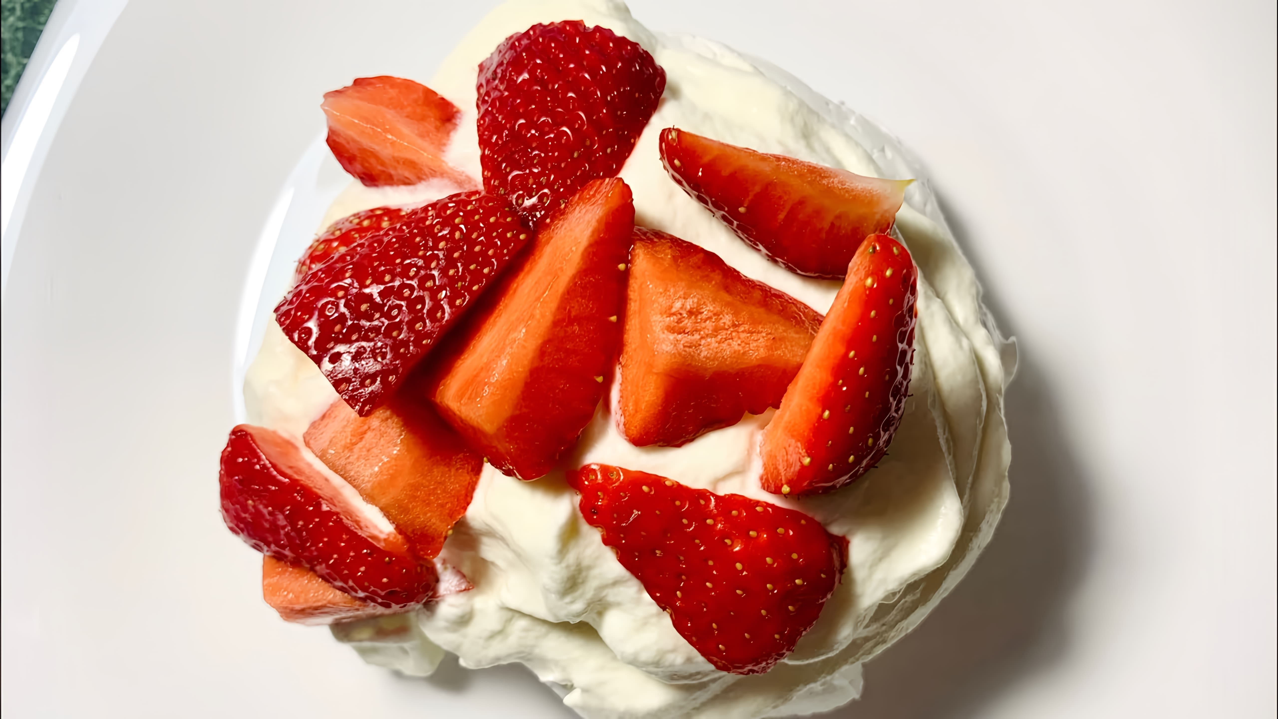 История воздушного десерта «Анна Павлова» запутанна. Одна из версии его создания рассказывает, что этот торт... 