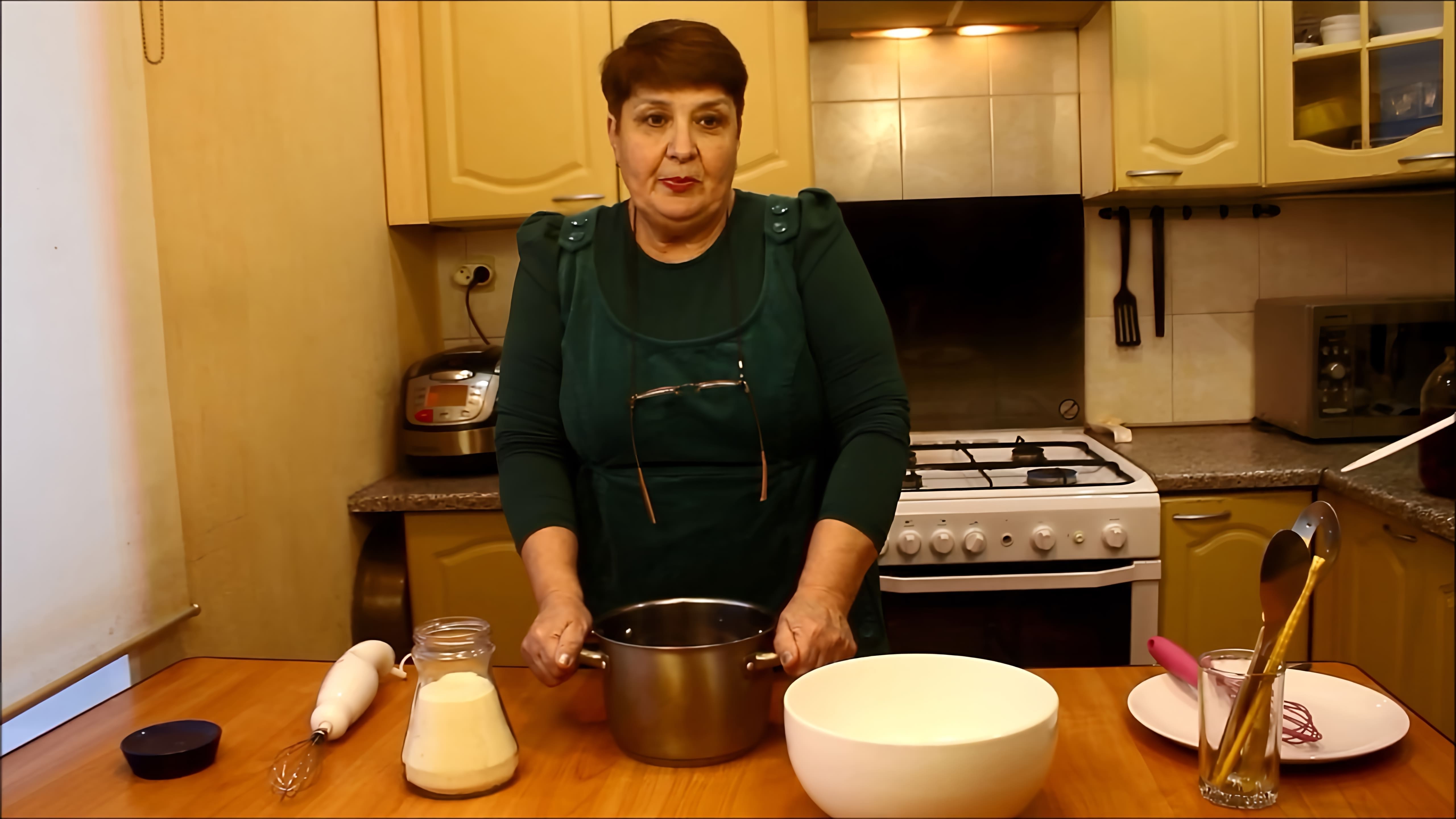 В этом видео Марина показывает, как приготовить мусс из манной крупы