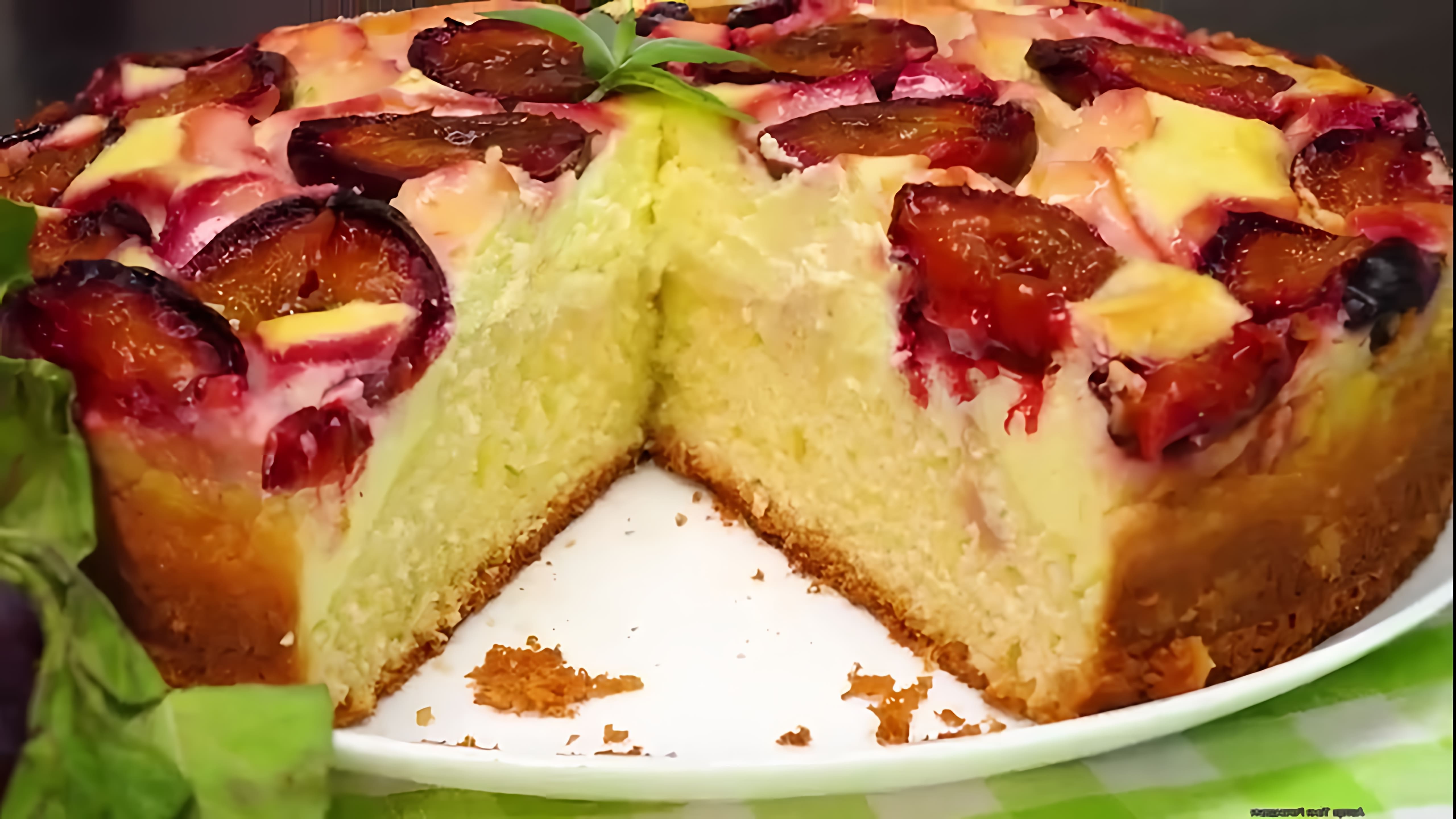 В этом видео Таня показывает, как приготовить вкусный пирог с творогом, который можно назвать тортом