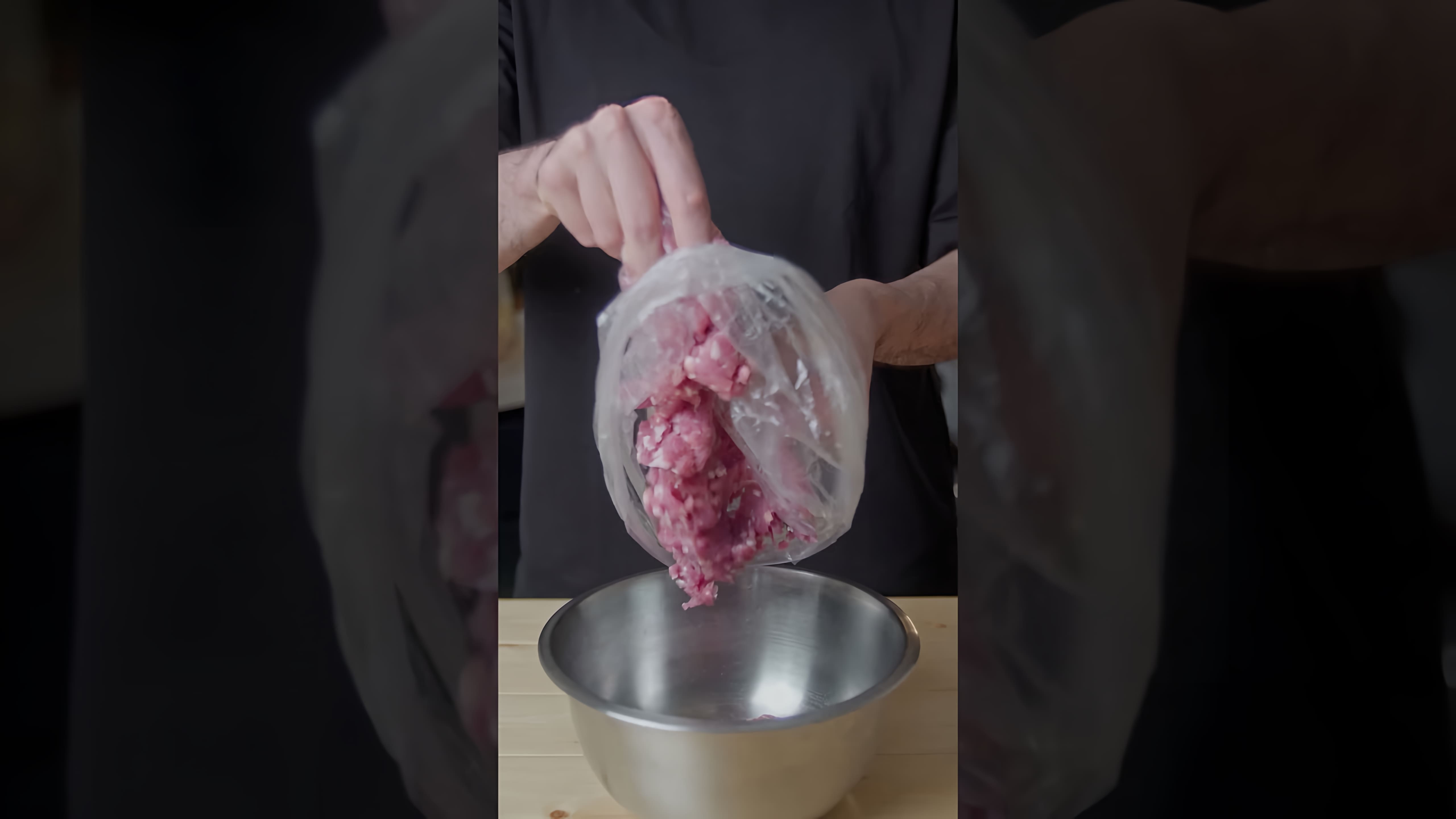 "Имба Жареные Пельмени" - это видео-ролик, который демонстрирует процесс приготовления вкусных и ароматных жареных пельменей
