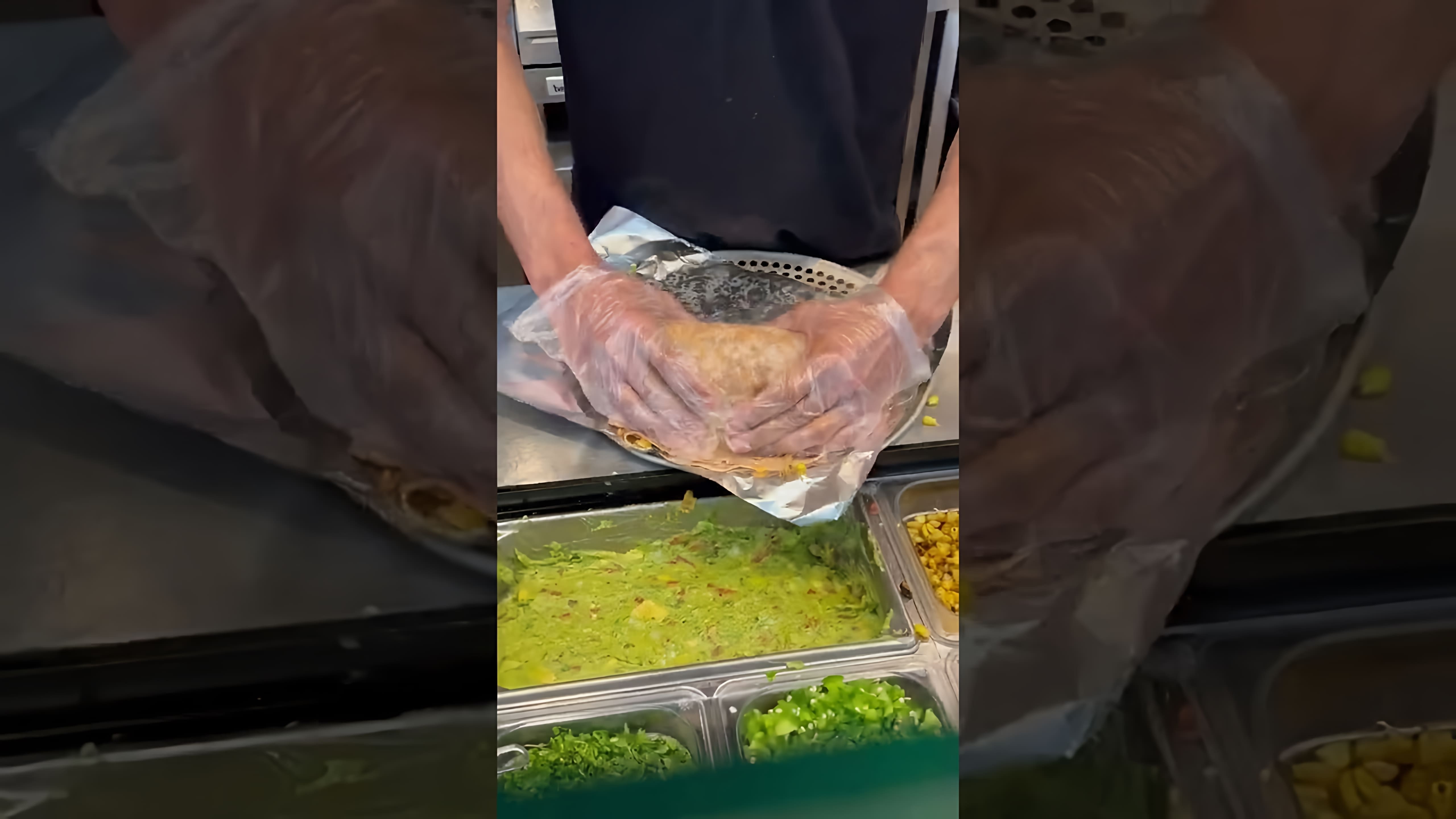 Видео: How to roll the perfect Burrito! 