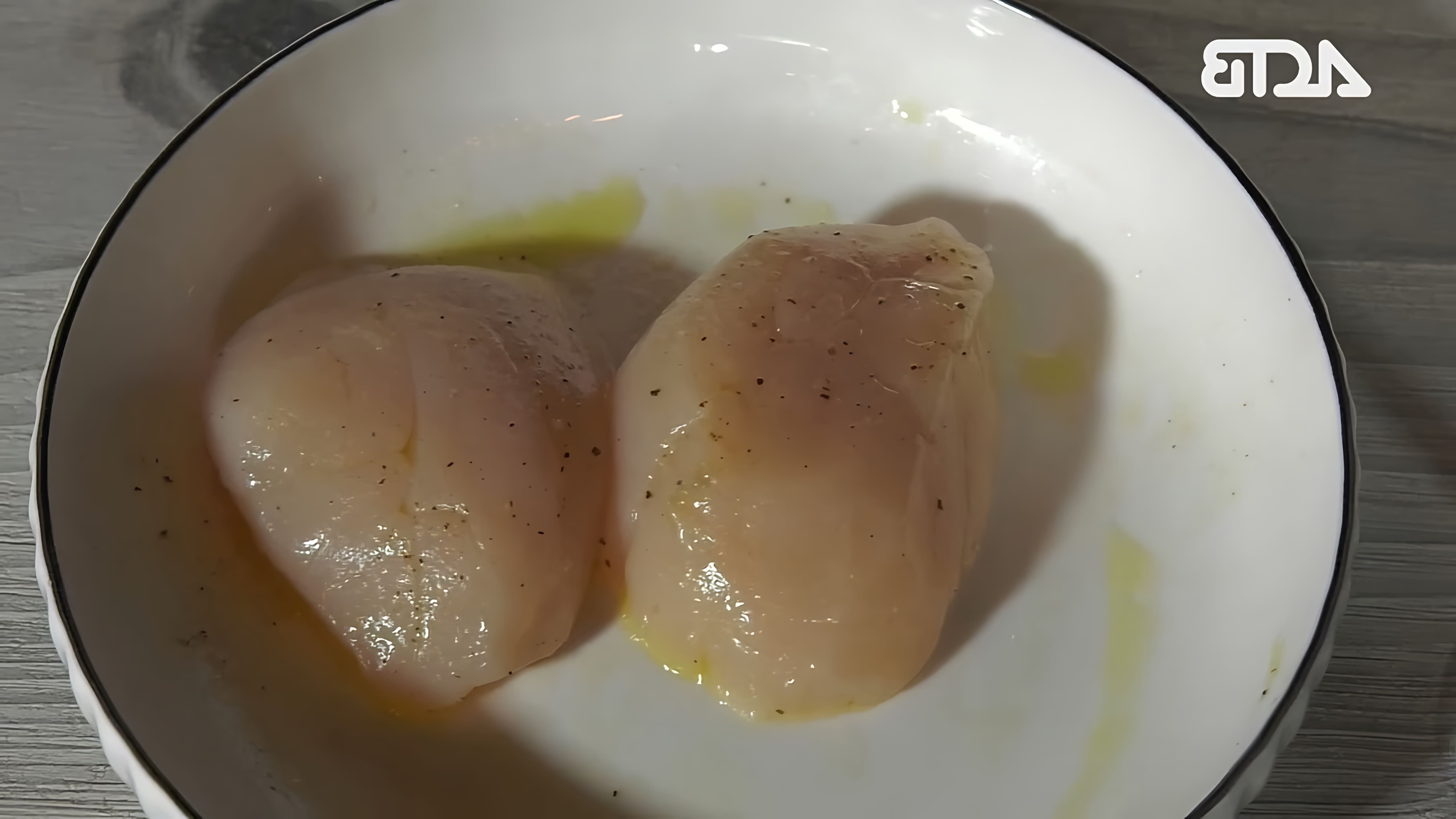 В этом видео демонстрируется рецепт приготовления сахалинского гребешка в горчичном соусе