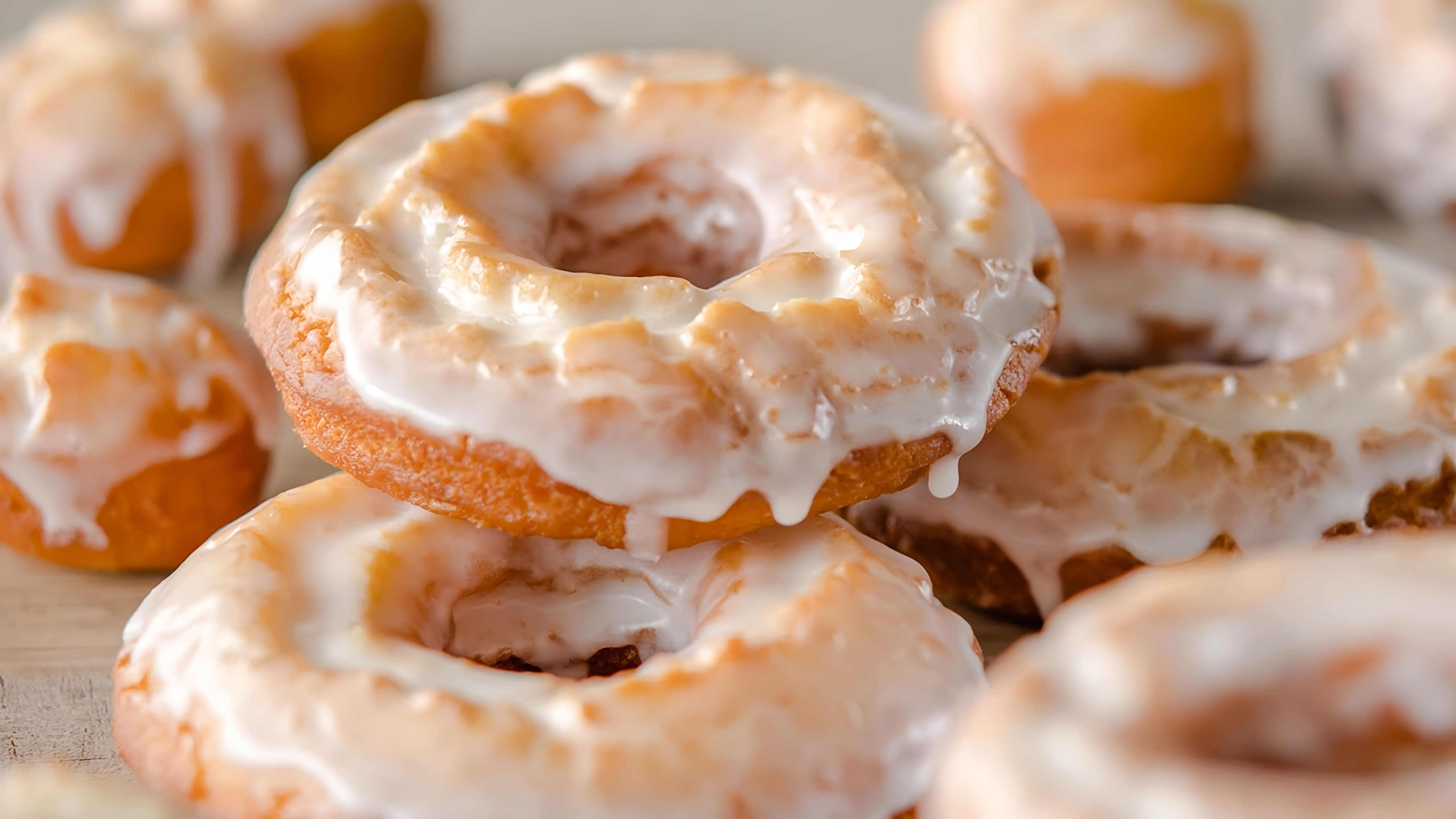 В этом видео-ролике вы увидите, как приготовить вкуснейшие пончики без дрожжей на сметане по рецепту Old-fashioned Donuts