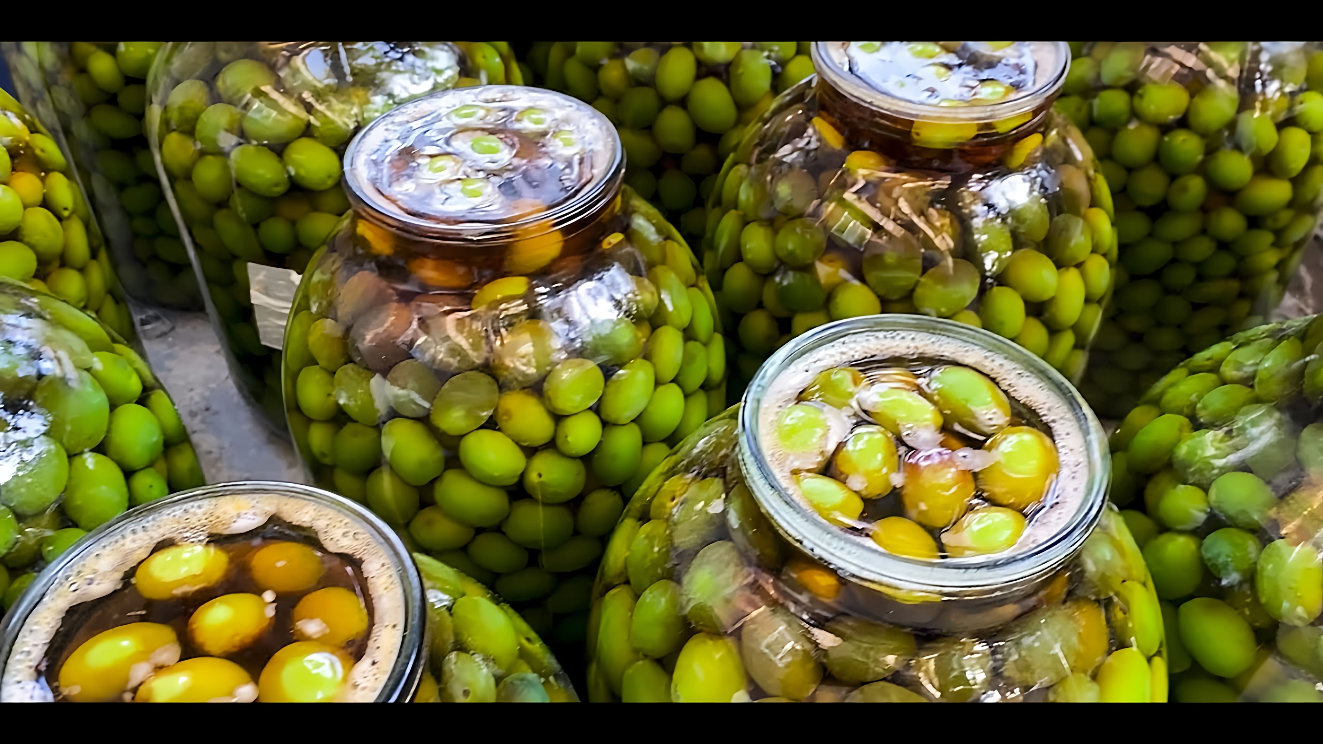 В этом видео-ролике вы увидите, как правильно солить и мариновать оливки в домашних условиях