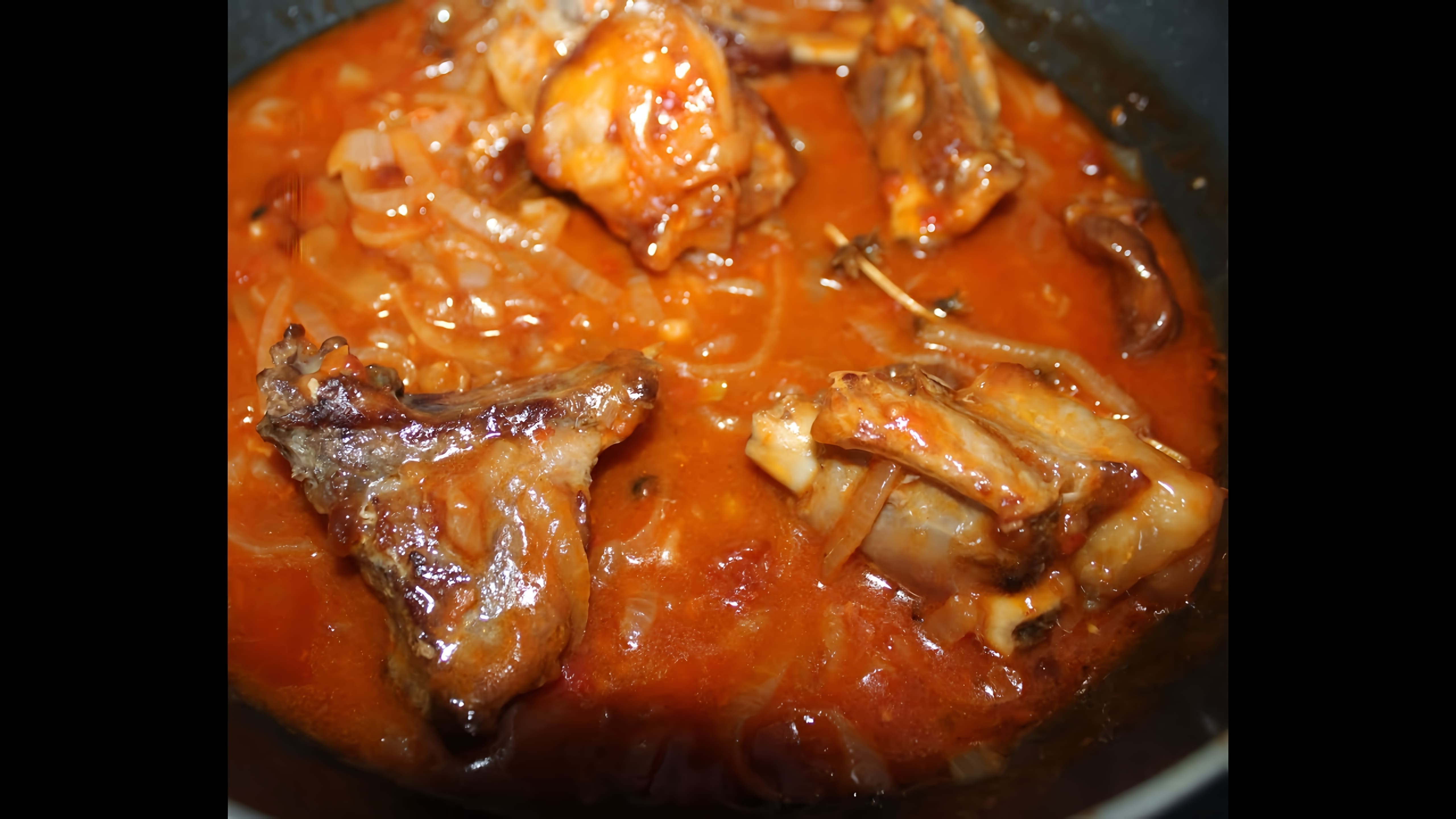 В этом видео-ролике вы увидите, как приготовить свиные ребрышки в томатно-медовом соусе