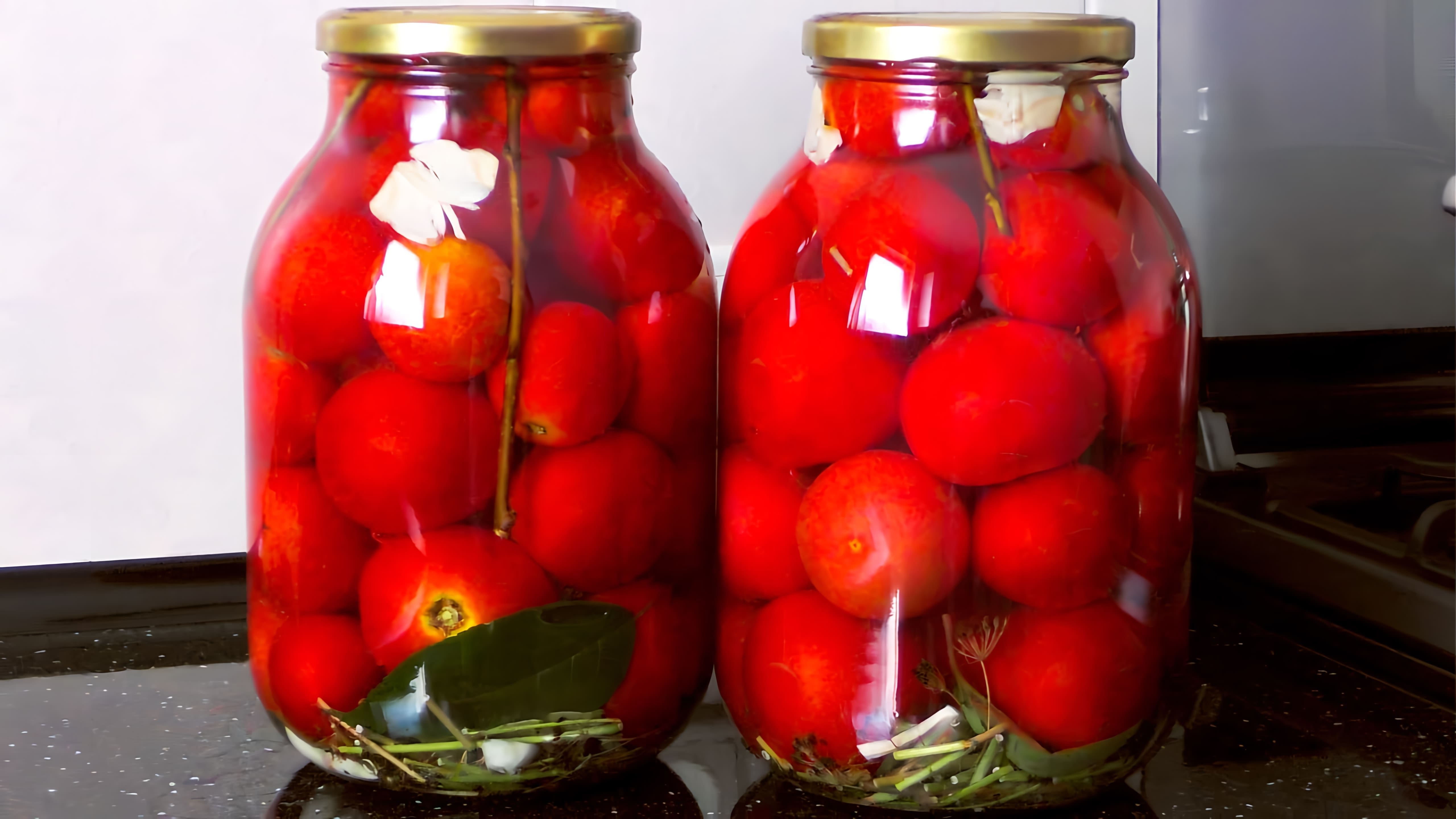 В этом видео-ролике будет рассказано о том, как приготовить помидоры холодным способом без использования уксуса и сахара