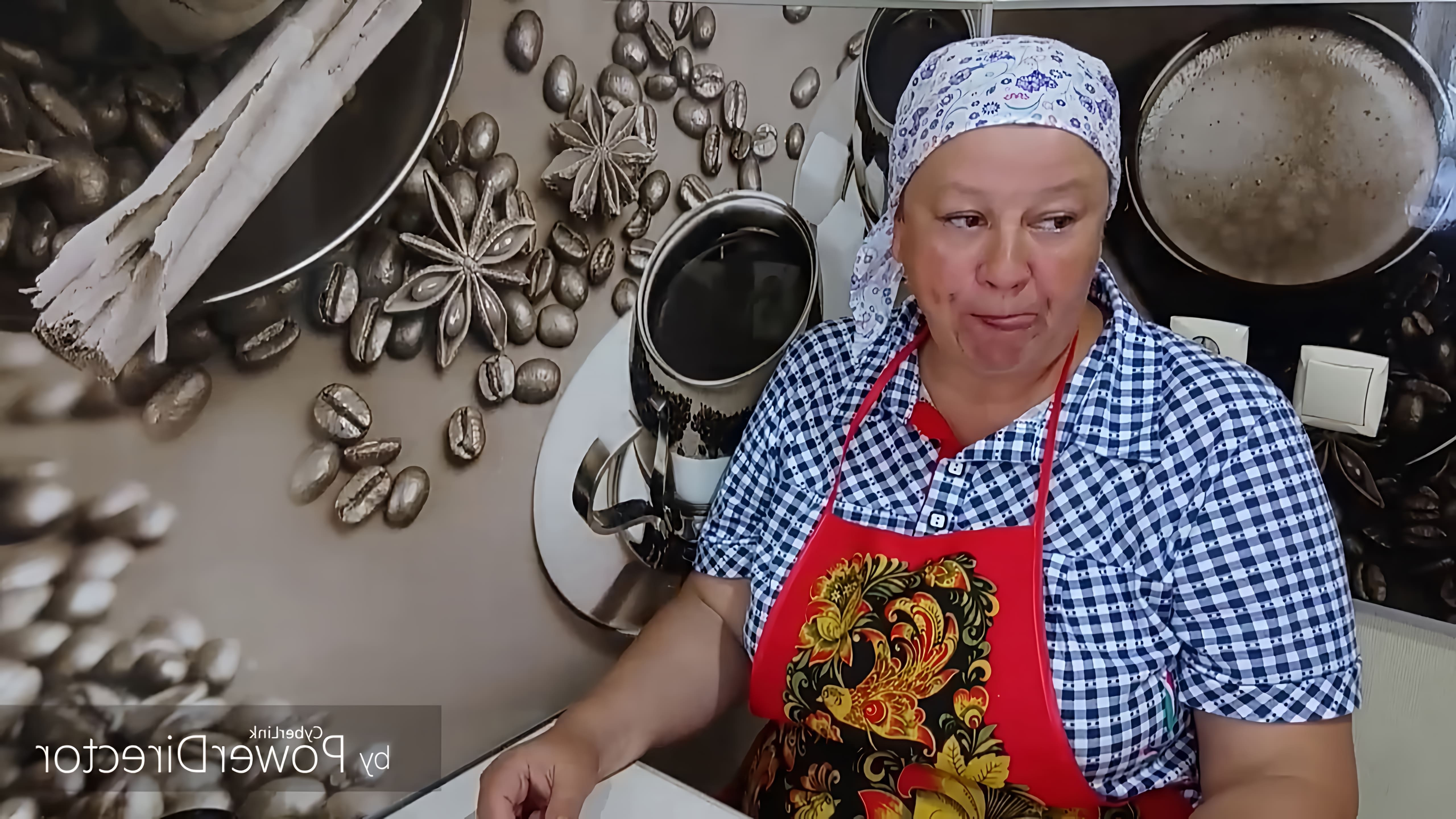 В этом видео Елена рассказывает о своем любимом блюде - чесночных стрелках