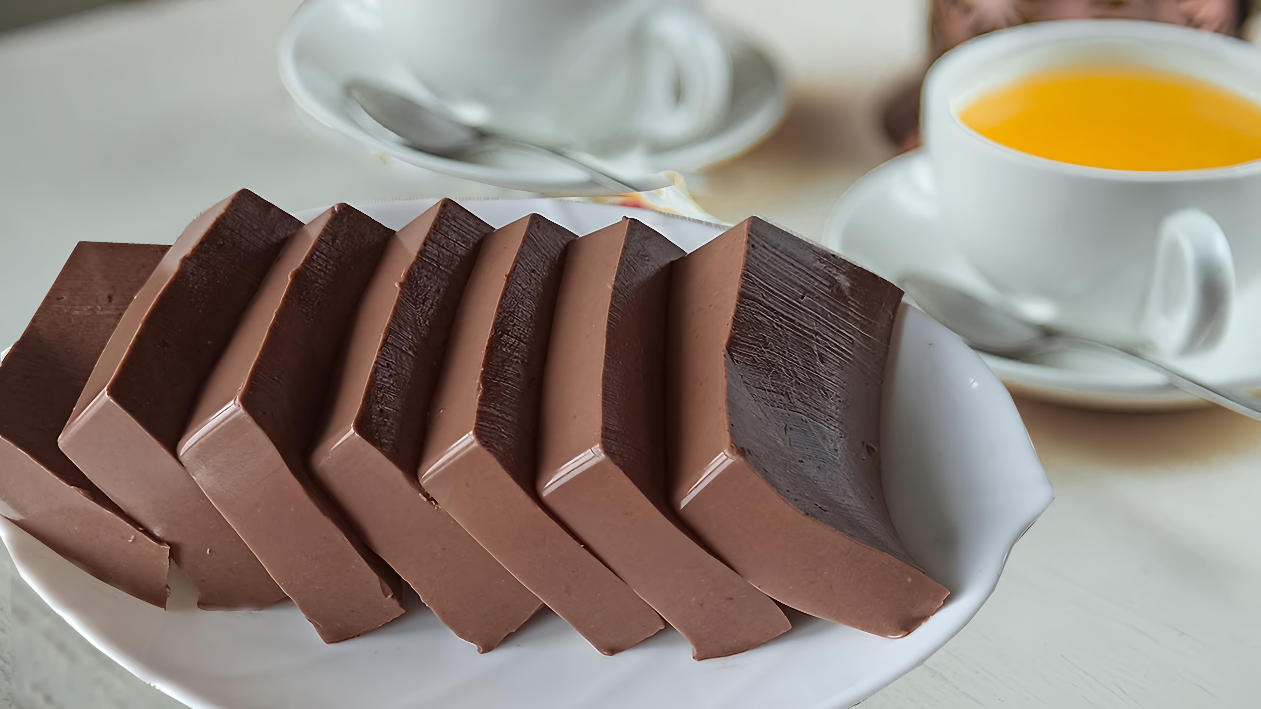 В этом видео Светлана готовит шоколадный десерт без сахара