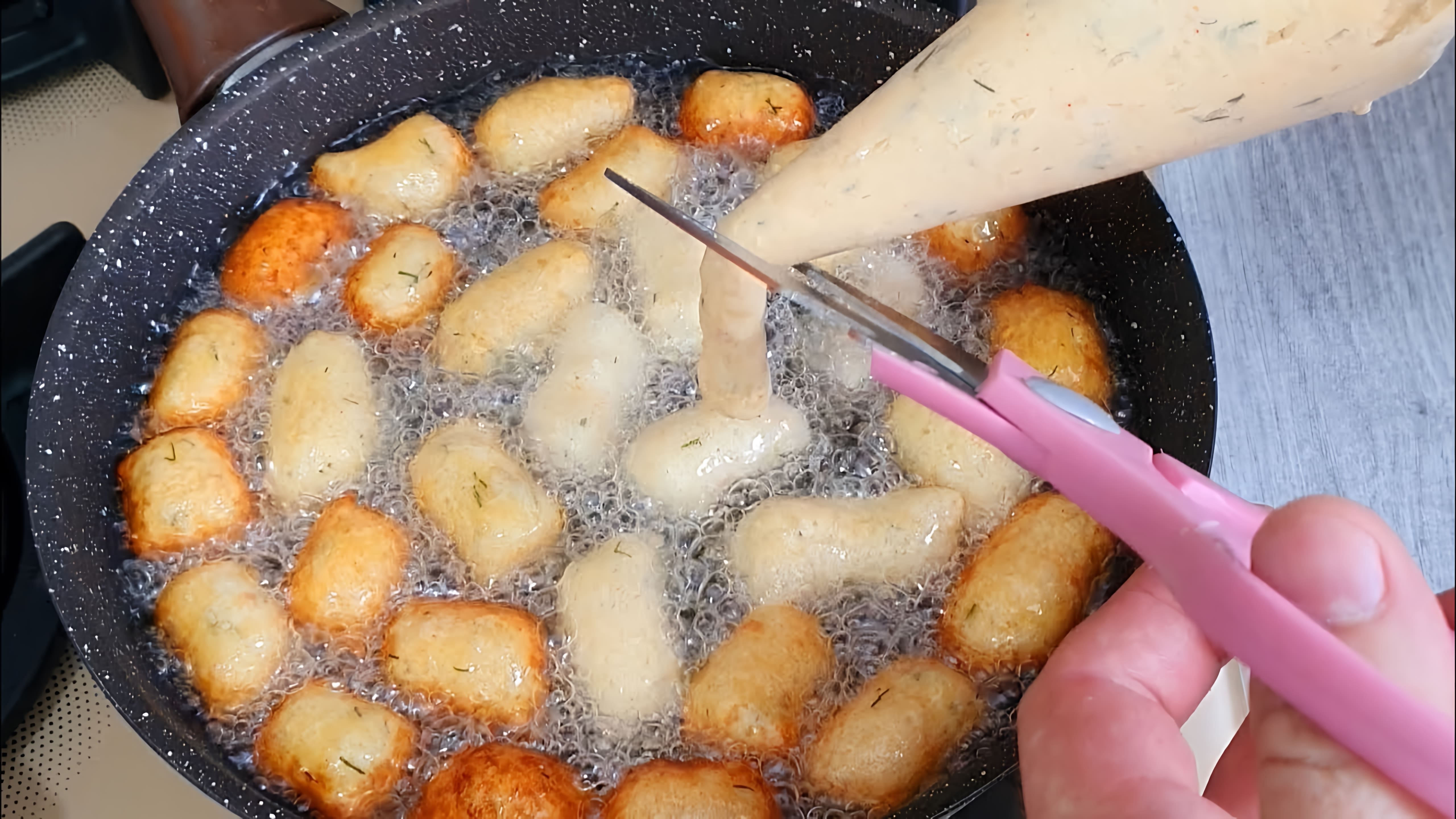 Заголовок: "Как приготовить вкусные и дешевые чипсы из картофеля"

Содержание видео-ролика:

1