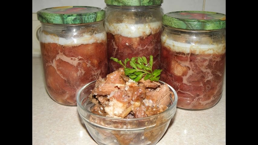 Тушёнка из курицы без костей. Простой рецепт домашней тушенки из курицы. Тушенка куриная домашняя. Простой рецепт домашней тушенки из курицы. Тушенка из домашней курицы.